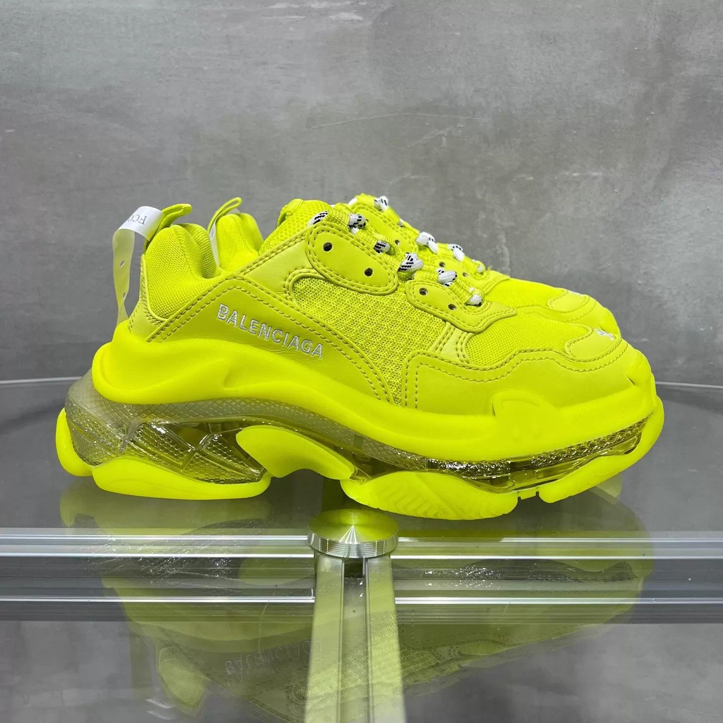 Balenciaga Balenciaga BLCG Triple S Fluorescent Yellow 36 New Boxed Size US 5.5 / IT 35.5 - 4 Thumbnail