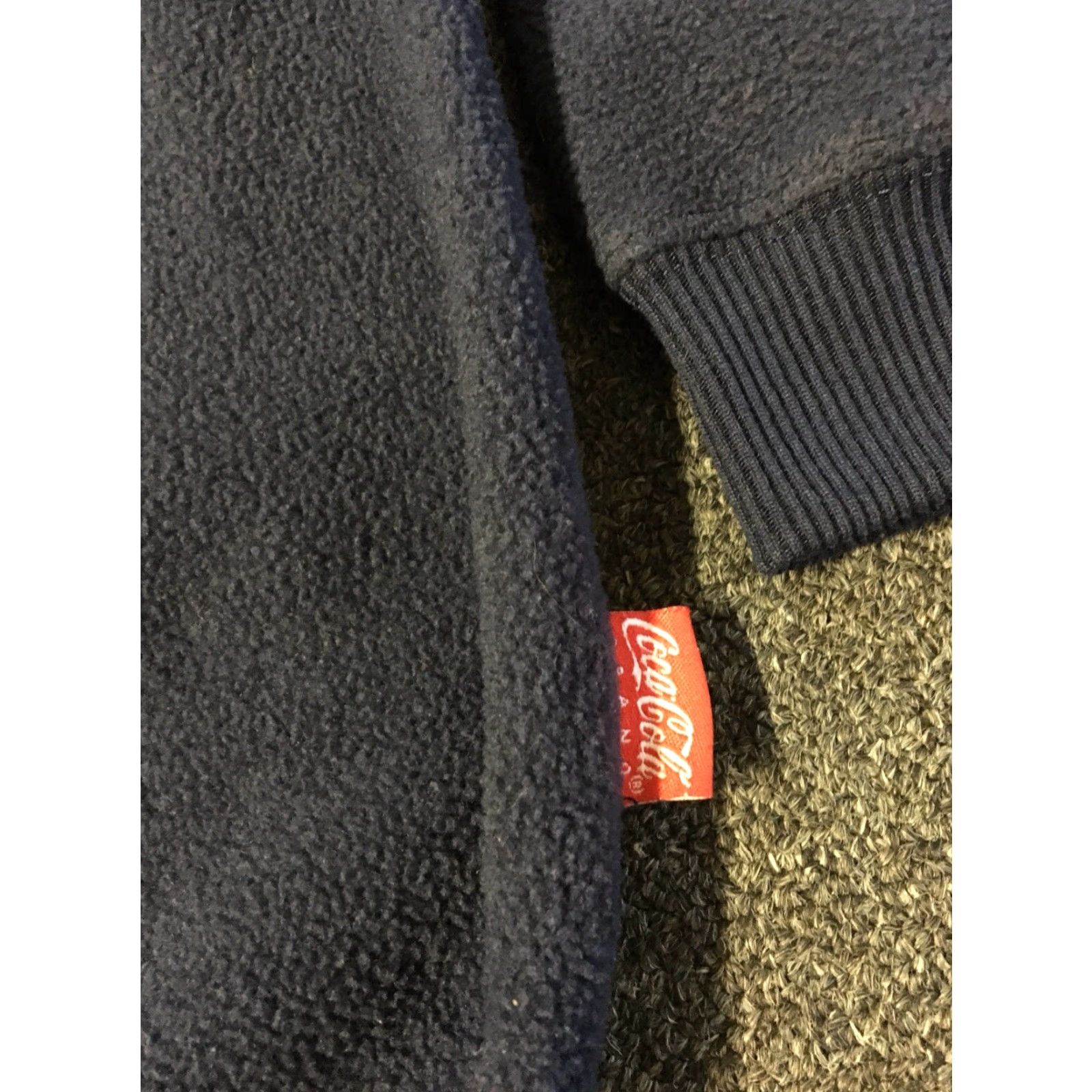 Vintage VINTAGE Coca-Cola Polar Bear Embroidered Sweatshirt Sweatshirt Navy 90s Pullover Mens M Blue Embroidered Size US M / EU 48-50 / 2 - 4 Thumbnail