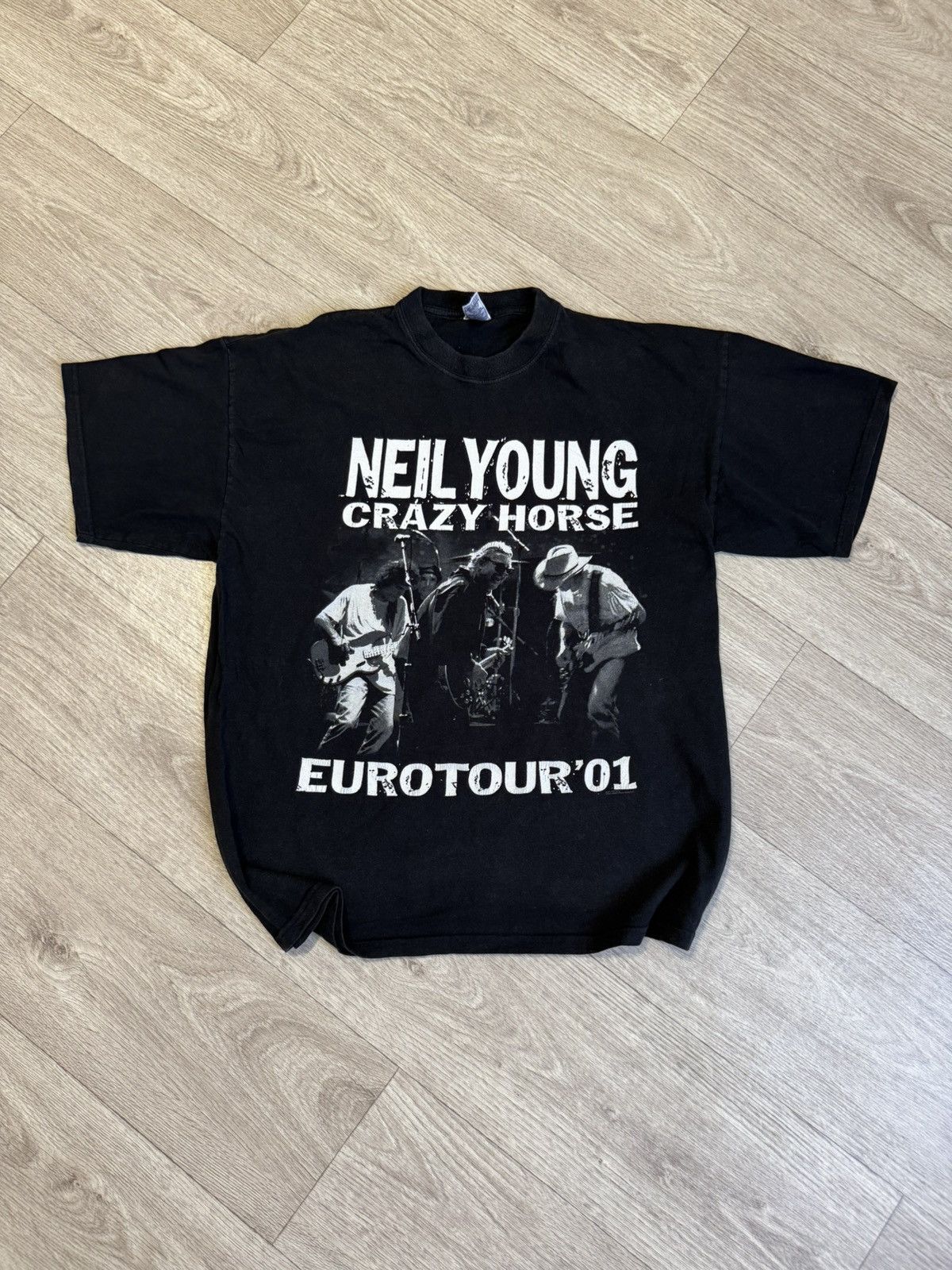 🔷Vintage 2001 Neil Young Crazy Horse T-shirt Black Euro Tour