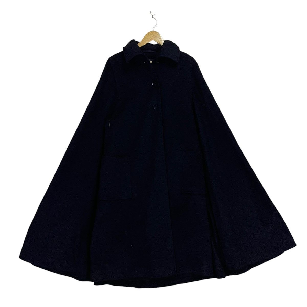 Aquaqustum Pancho Wool Made In England