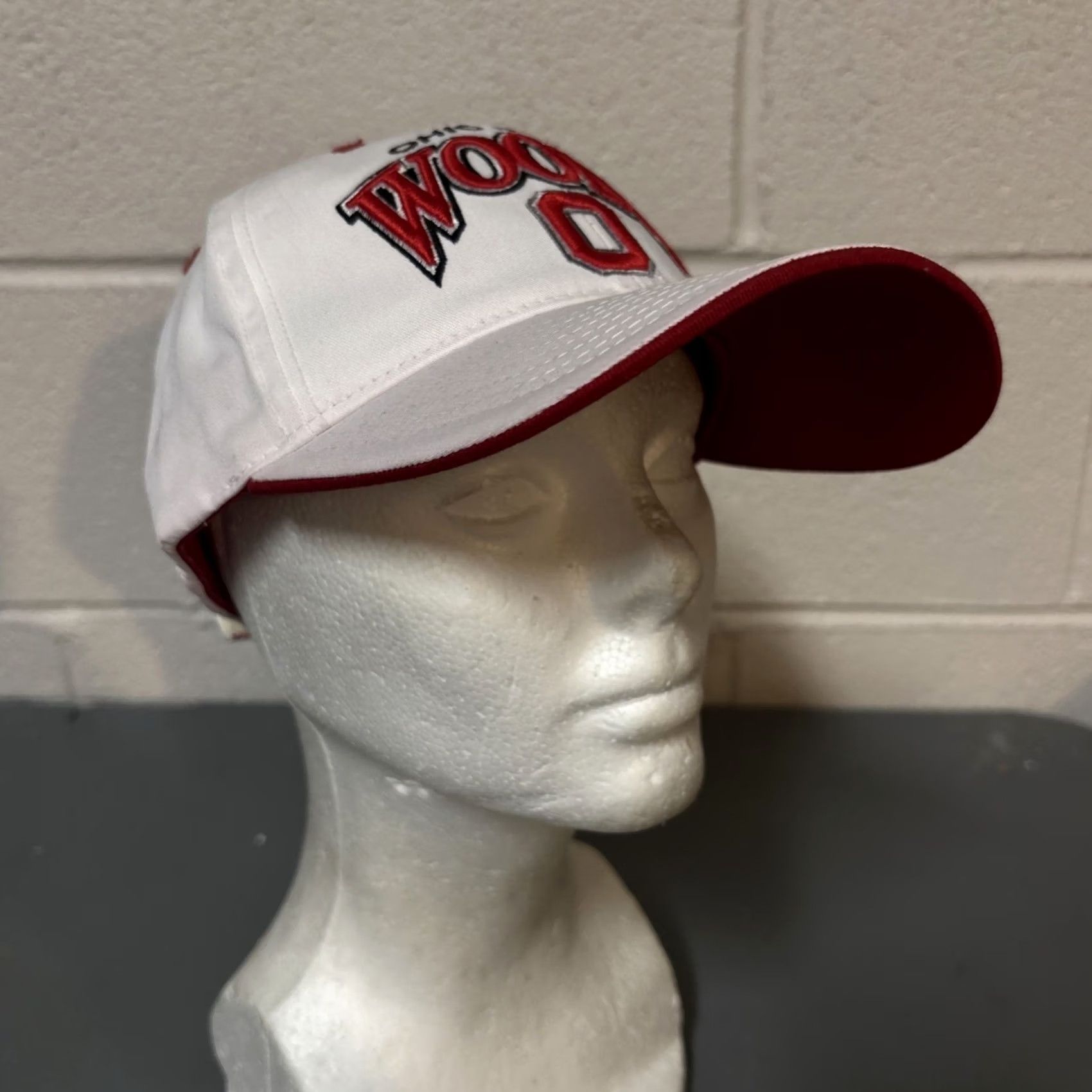 Top Of The World VINTAGE Ohio State University Woody Adjustable Top Of The World Baseball Style Hat Hat Men One Size White Baseball Cap Men Size US M / EU 48-50 / 2 - 2 Thumbnail