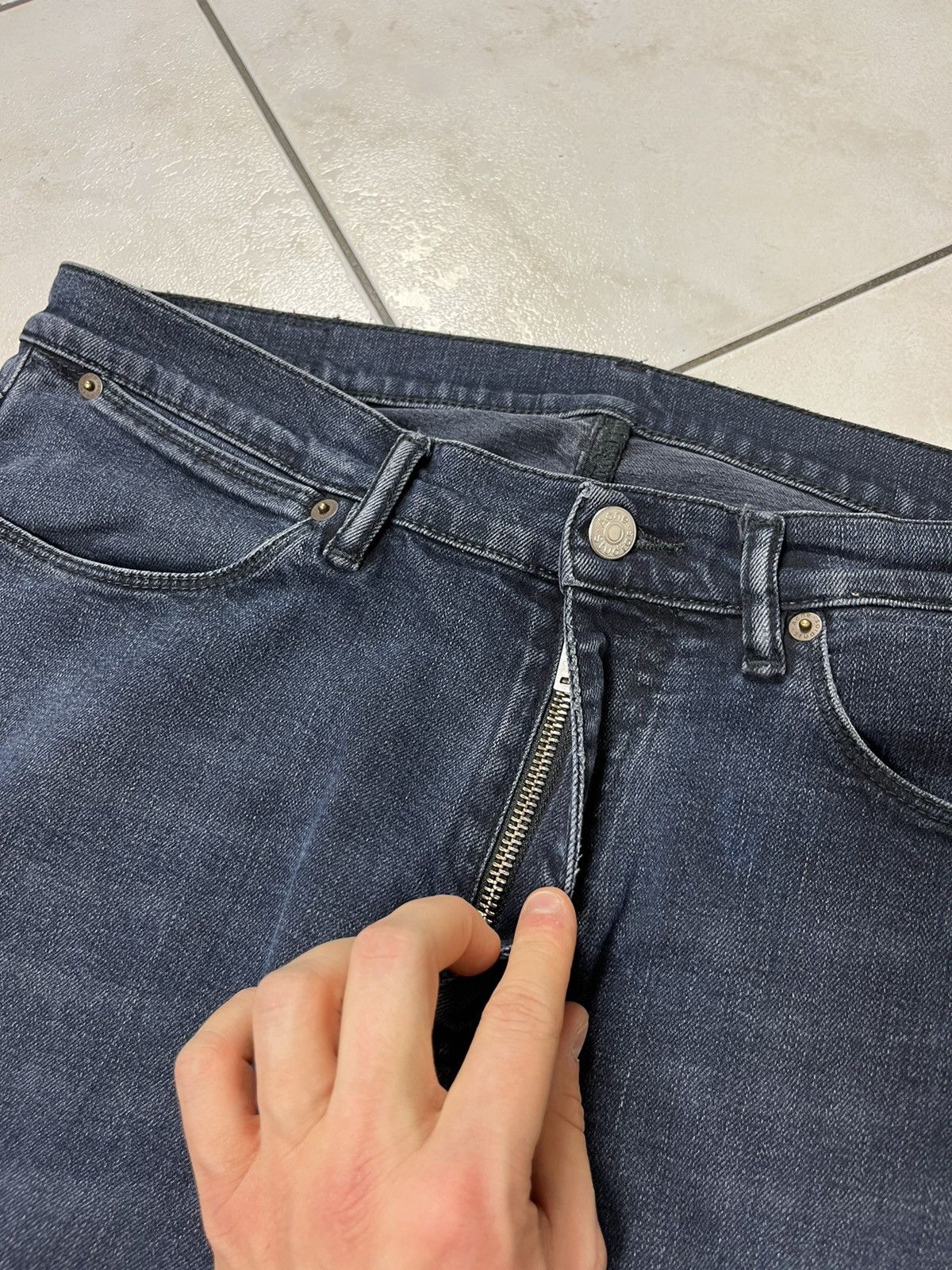 Acne Studios Acne Studios Max Blue Black FW20 classic jeans pants denim Size US 34 / EU 50 - 12 Thumbnail