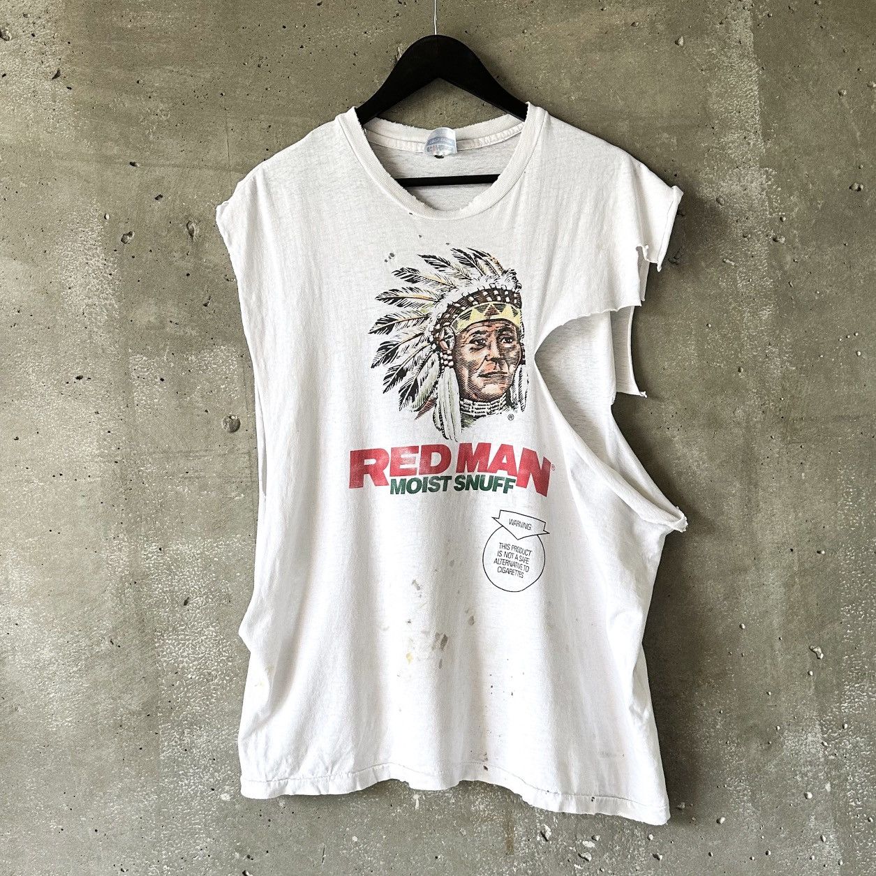 Vintage 90s THRASHED Red Man Moist Snuff Sleeveless Shirt Size US L / EU 52-54 / 3 - 2 Thumbnail