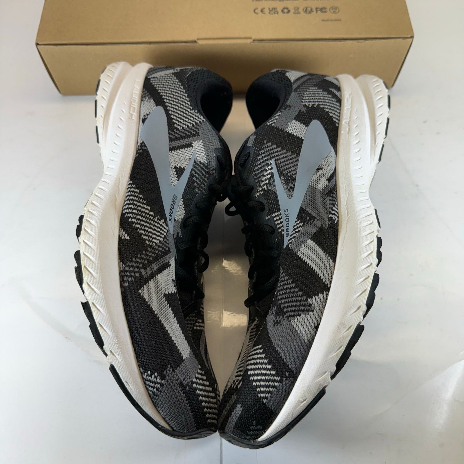 Brooks Brooks Launch Running Shoes White/Black Size 10 Women Size US 10 / IT 40 - 4 Thumbnail