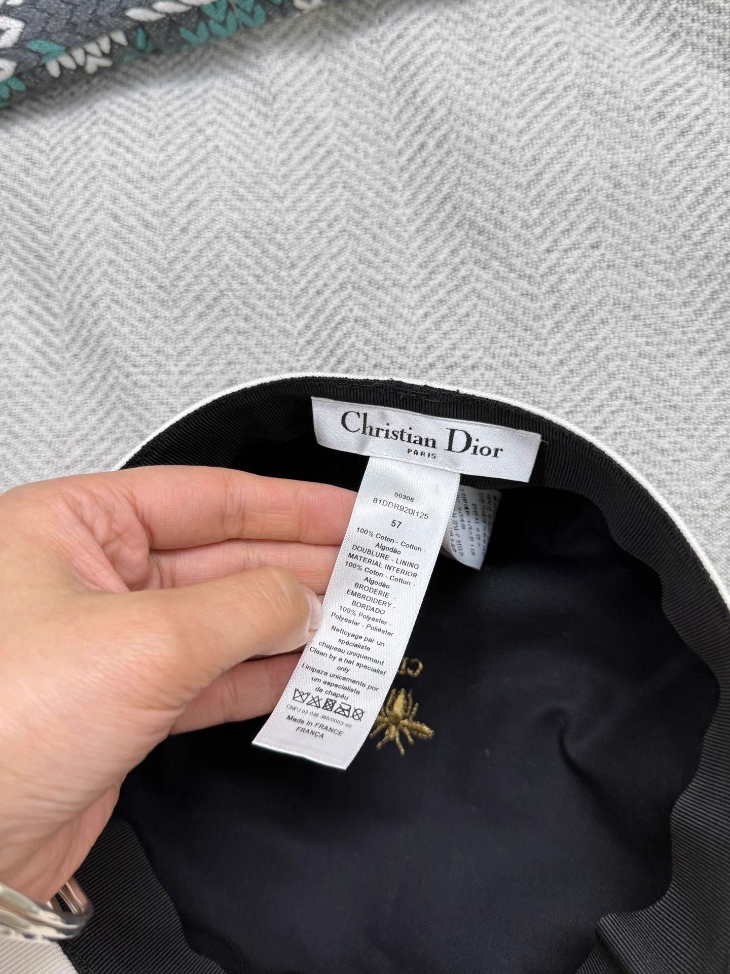 Dior Dior white graffiti newsboy cap 57 new Size ONE SIZE - 6 Thumbnail