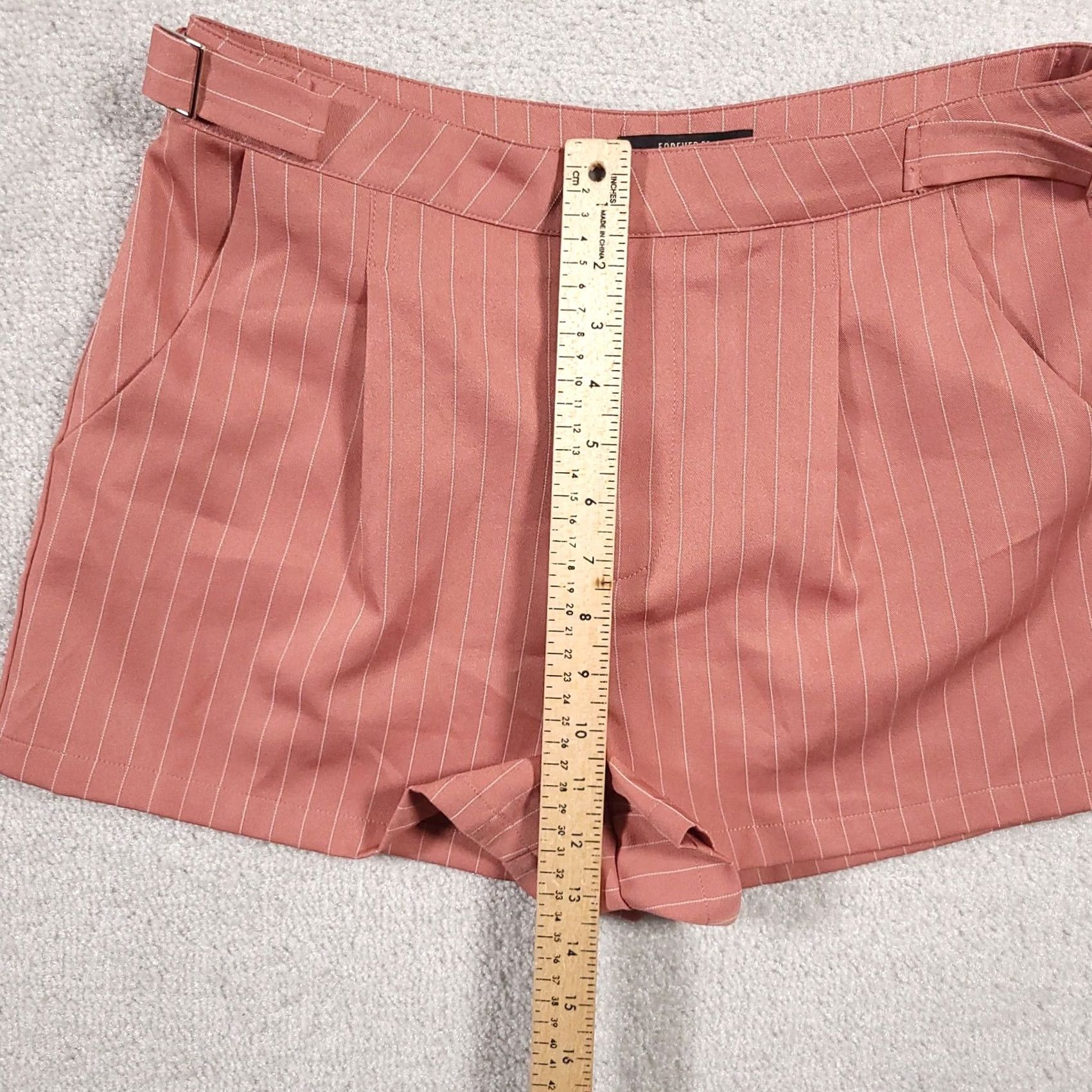 Forever 21 Forever 21 Shorts Women's Large Pink Mauve Pin Stripe Classy 2" Inseam Pleated Size 36" / US 14 / IT 50 - 6 Thumbnail