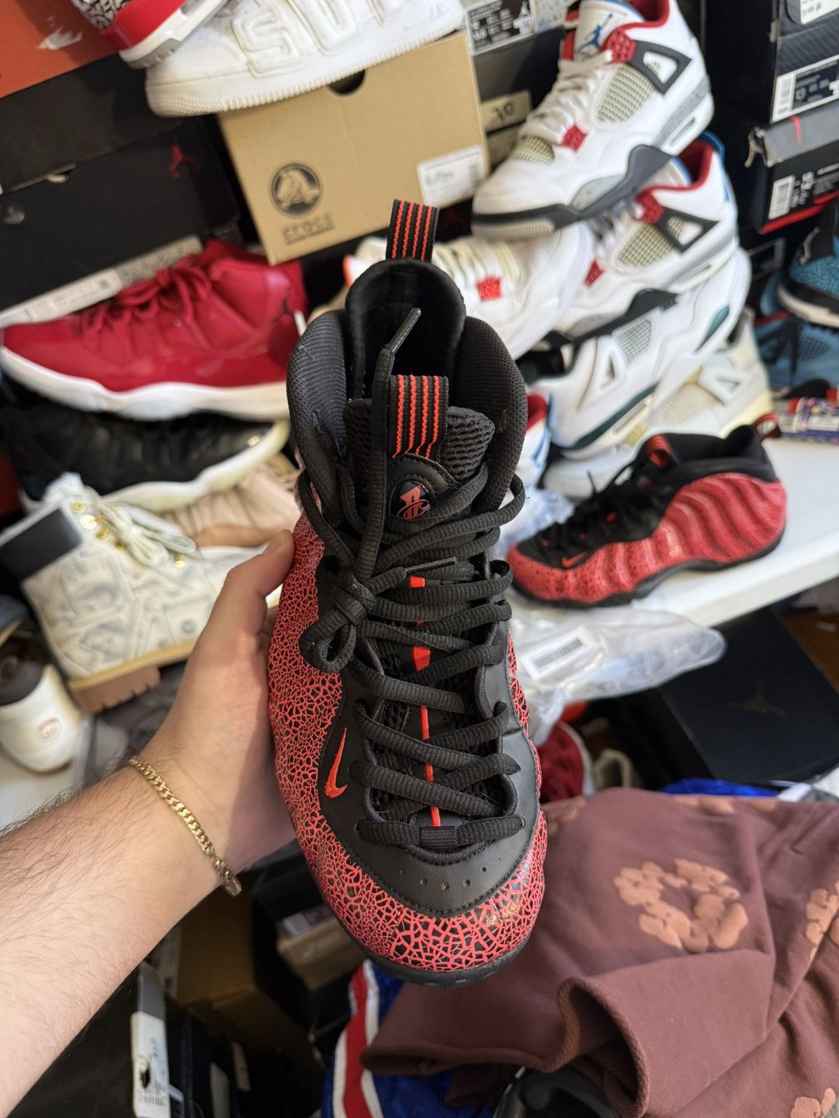 Nike Nike foamposite cracked lava sz 9 Size US 9 / EU 42 - 2 Thumbnail