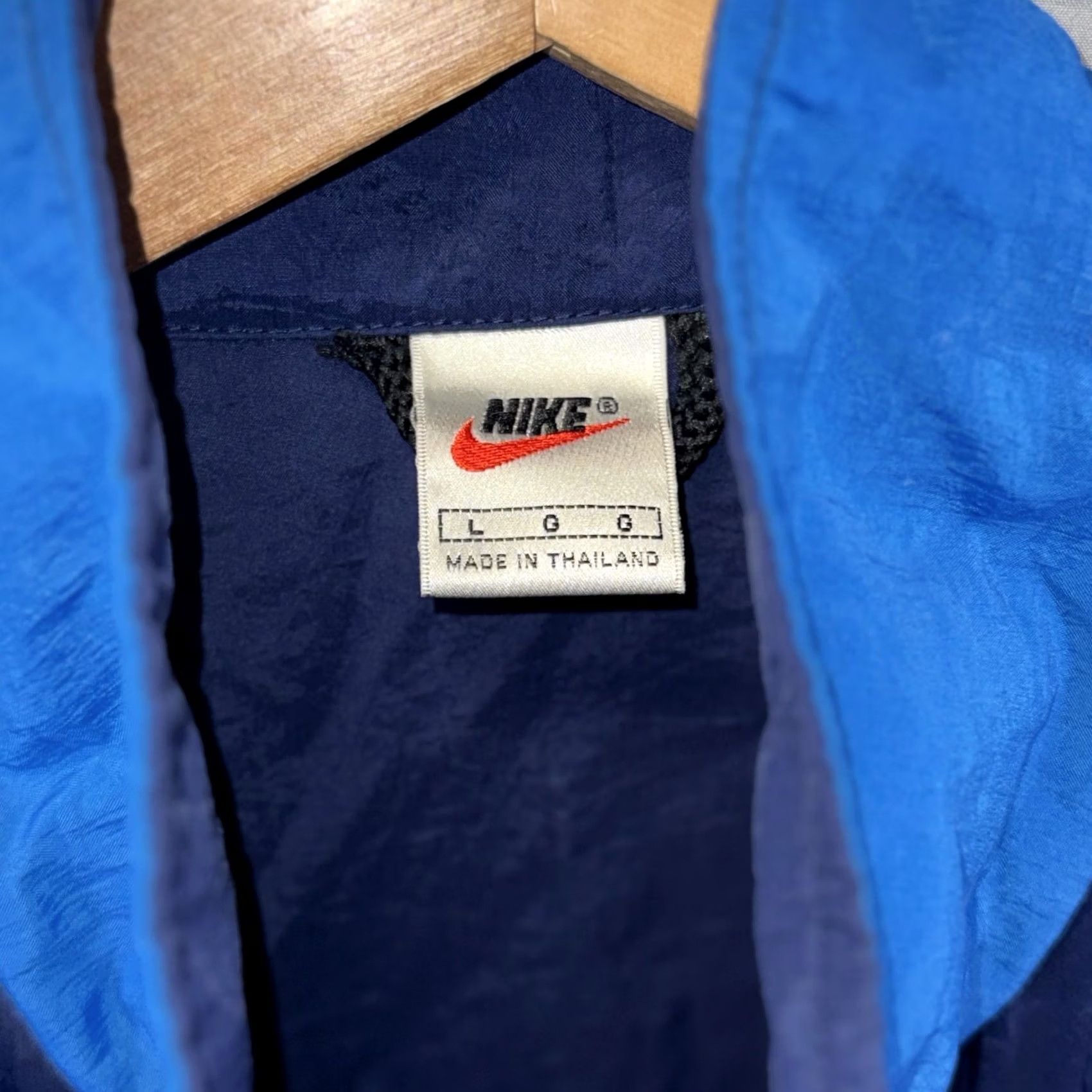 Nike VINTAGE Nike Windbreaker Jacket Mens Large Blue White Full Zip 90s Swoosh Logo Size US L / EU 52-54 / 3 - 4 Thumbnail