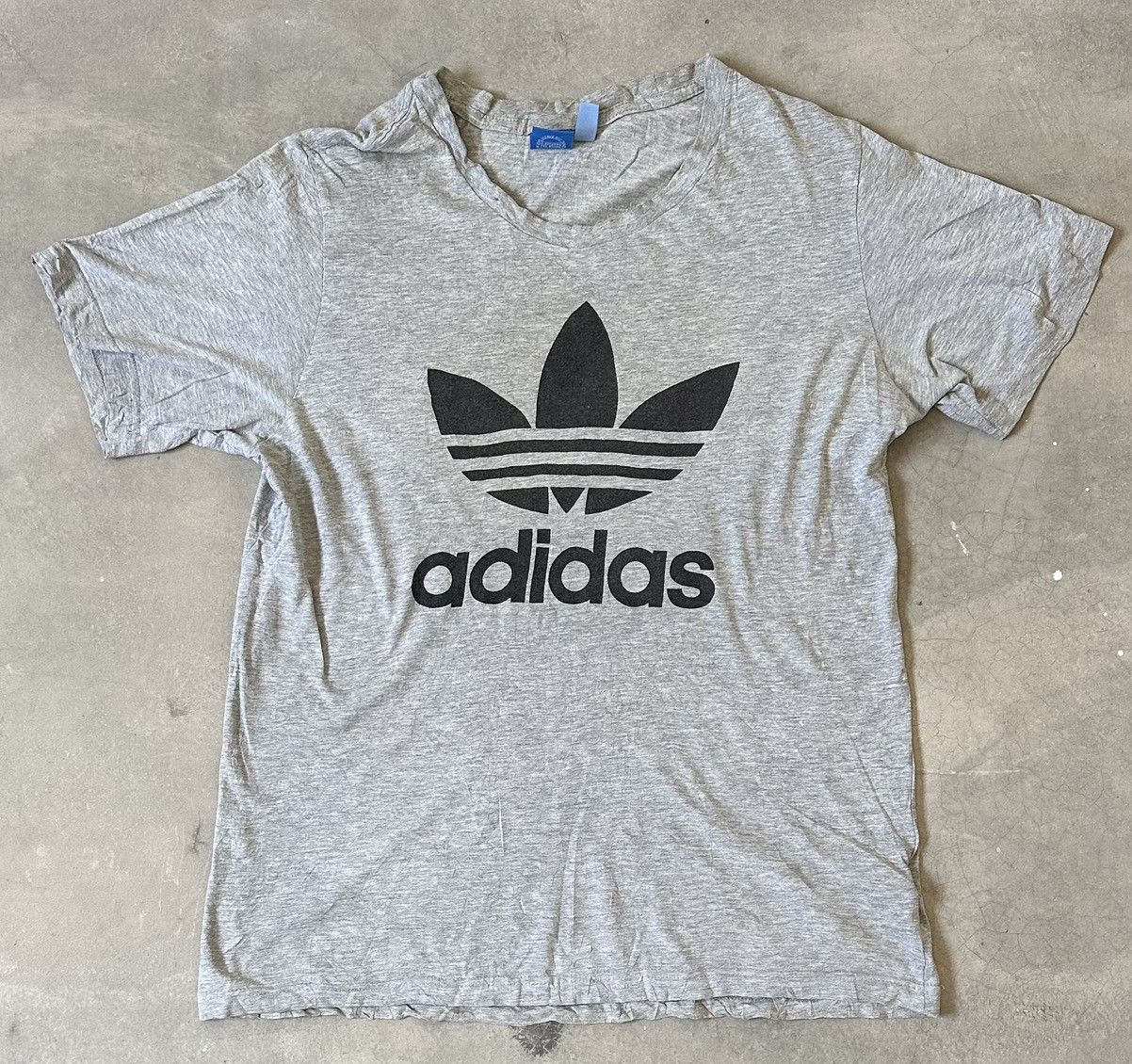 Adidas ADIDAS ORIGINALS BIG LOGO TEE Size US L / EU 52-54 / 3 - 1 Thumbnail