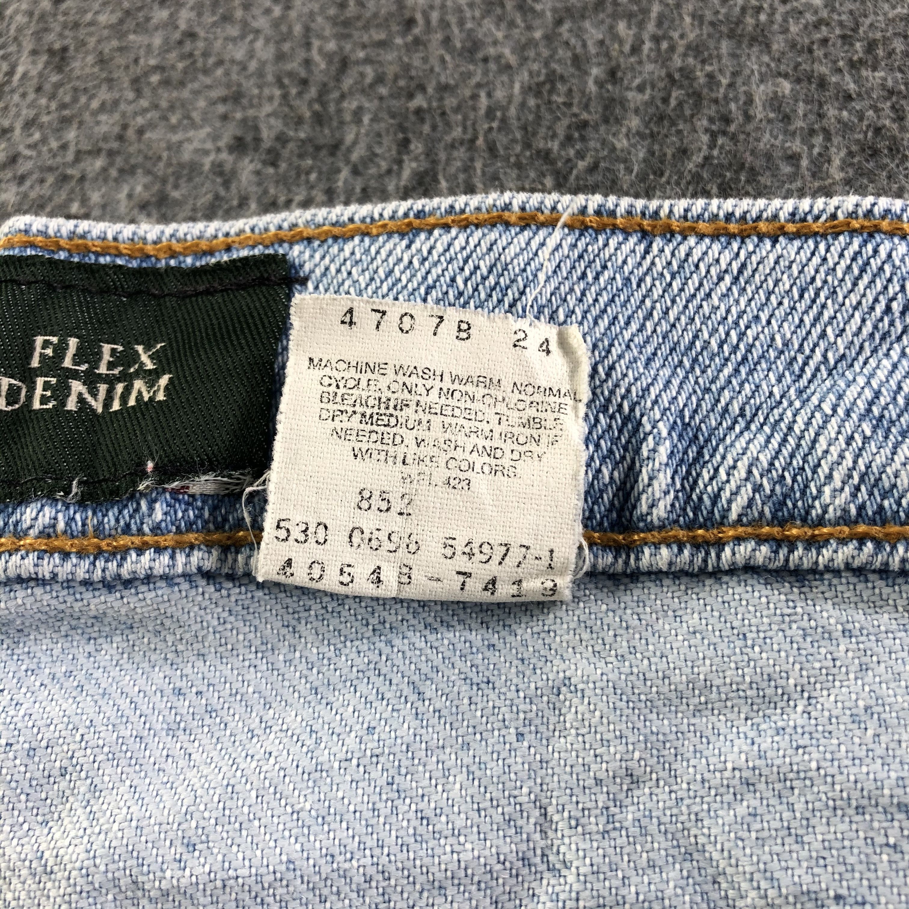 Levi's Vintage Light Wash Levis Jeans-J4298 Size US 37 - 12 Thumbnail