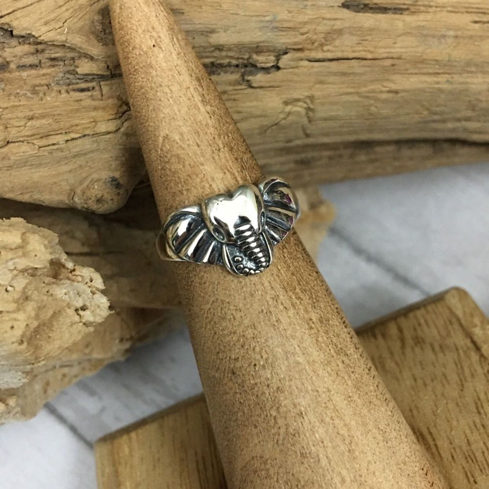 The Unbranded Brand Elephant Head Sterling Silver Toe Ring Size ONE SIZE - 1 Thumbnail