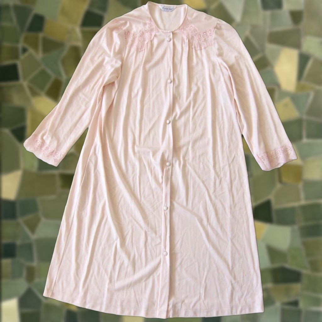 Vintage VINTAGE Vanity Fair Gown Womens Small Soft Pink Nylon Lace Button Down Long Sleeve Nightgown Size S / US 4 / IT 40 - 1 Thumbnail