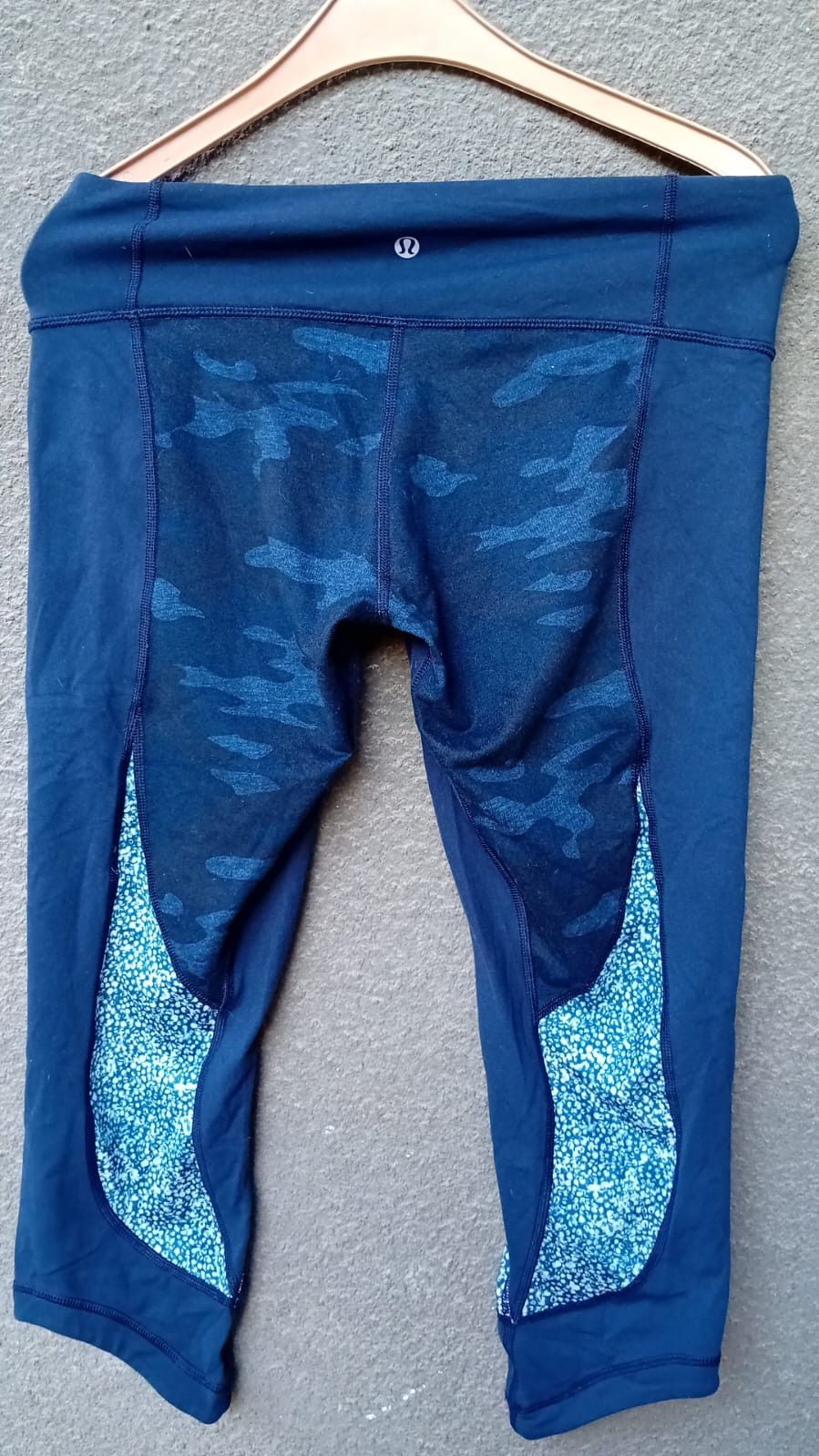 Lululemon Lululemon Align High-Rise Camo-ish Crop Yoga Pants sz 8 Size 30" / US 8 / IT 44 - 1 Thumbnail