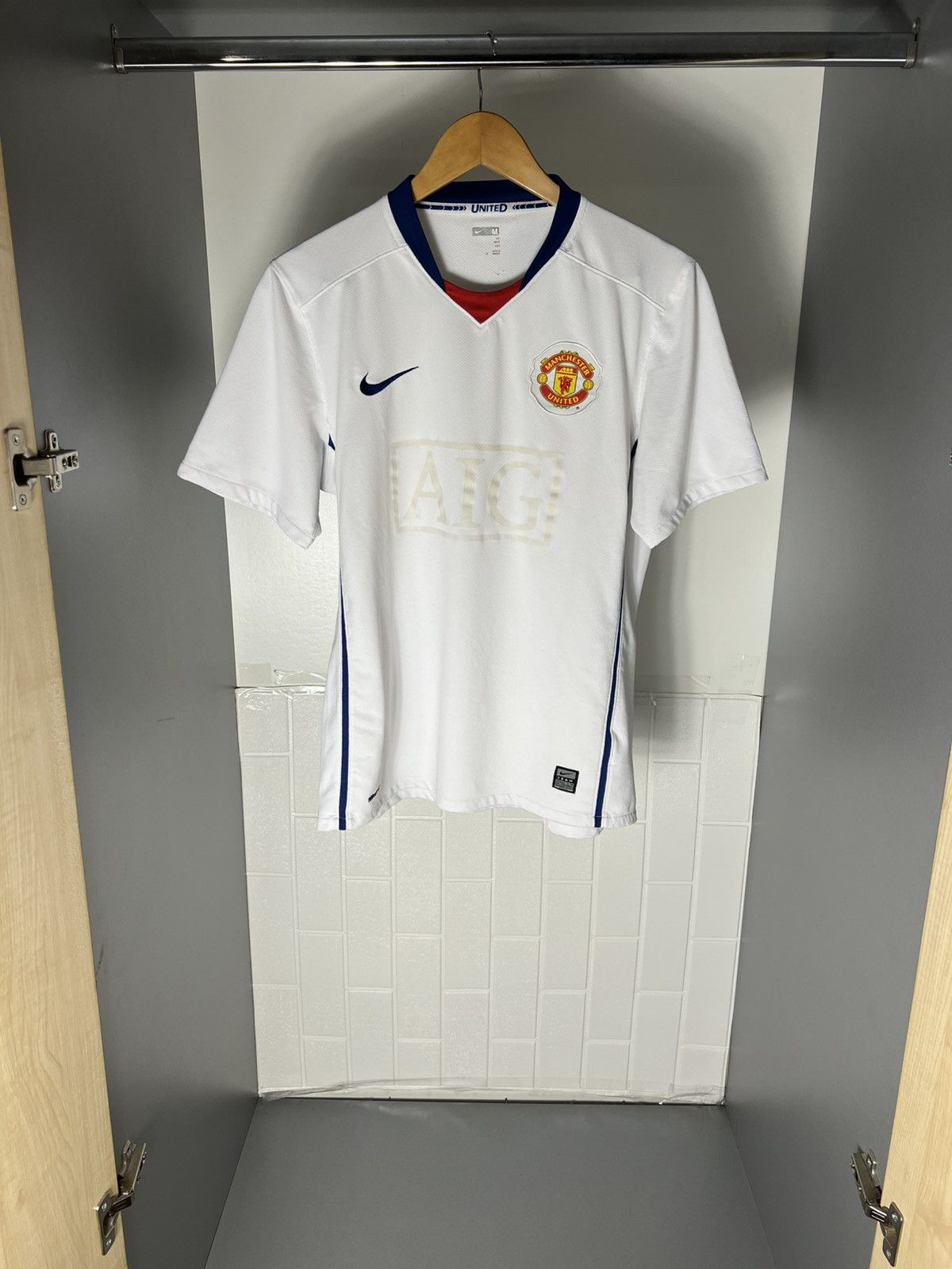 Nike VINTAGE NIKE FC MANCHESTER UNITED ENGLAND SOCCER JERSEY Y2K Size US M / EU 48-50 / 2 - 1 Thumbnail