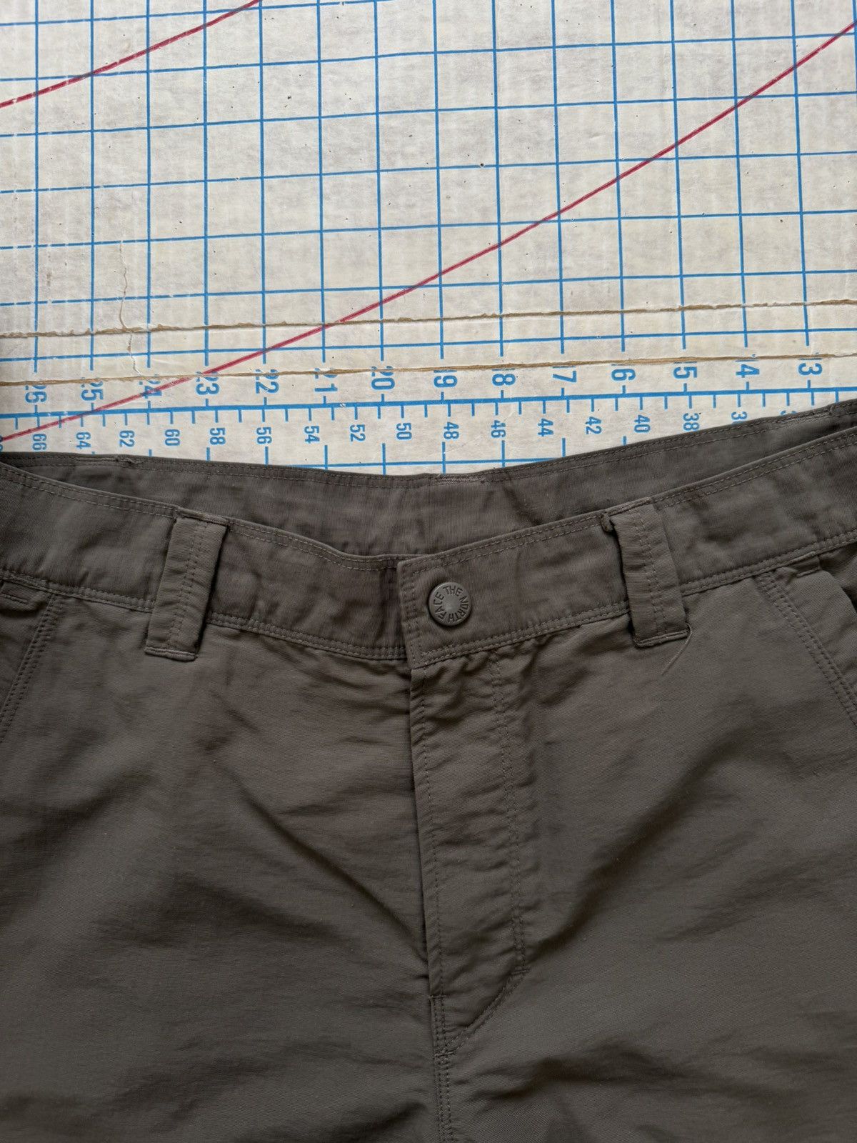 The North Face The North Face Brown Hiking / Trekking Shorts Size 36 Mens Size US 36 / EU 52 - 4 Thumbnail