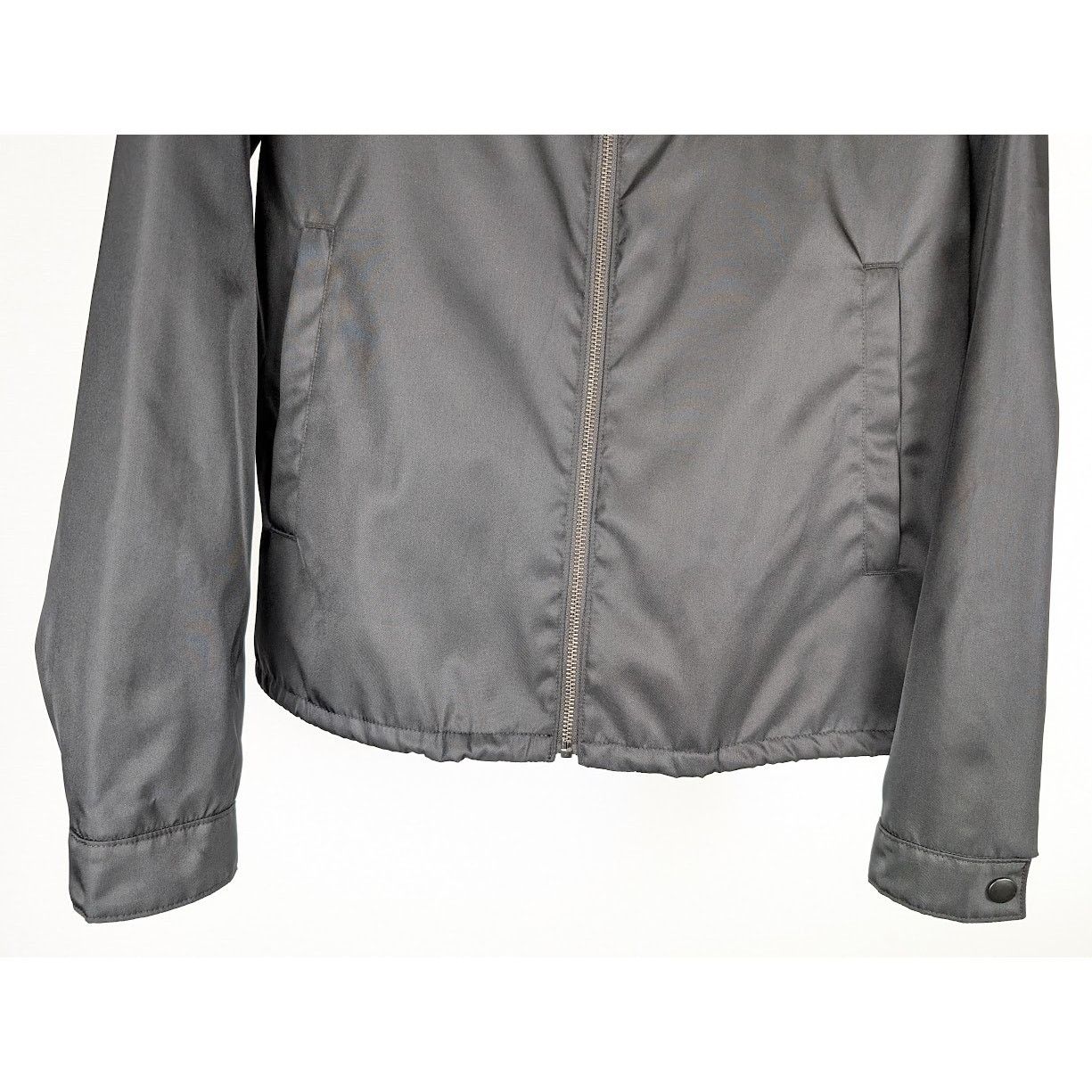 Prada o1rshd1 Re-Nylon Blouson Jacket in Nero Size US M / EU 48-50 / 2 - 6 Thumbnail