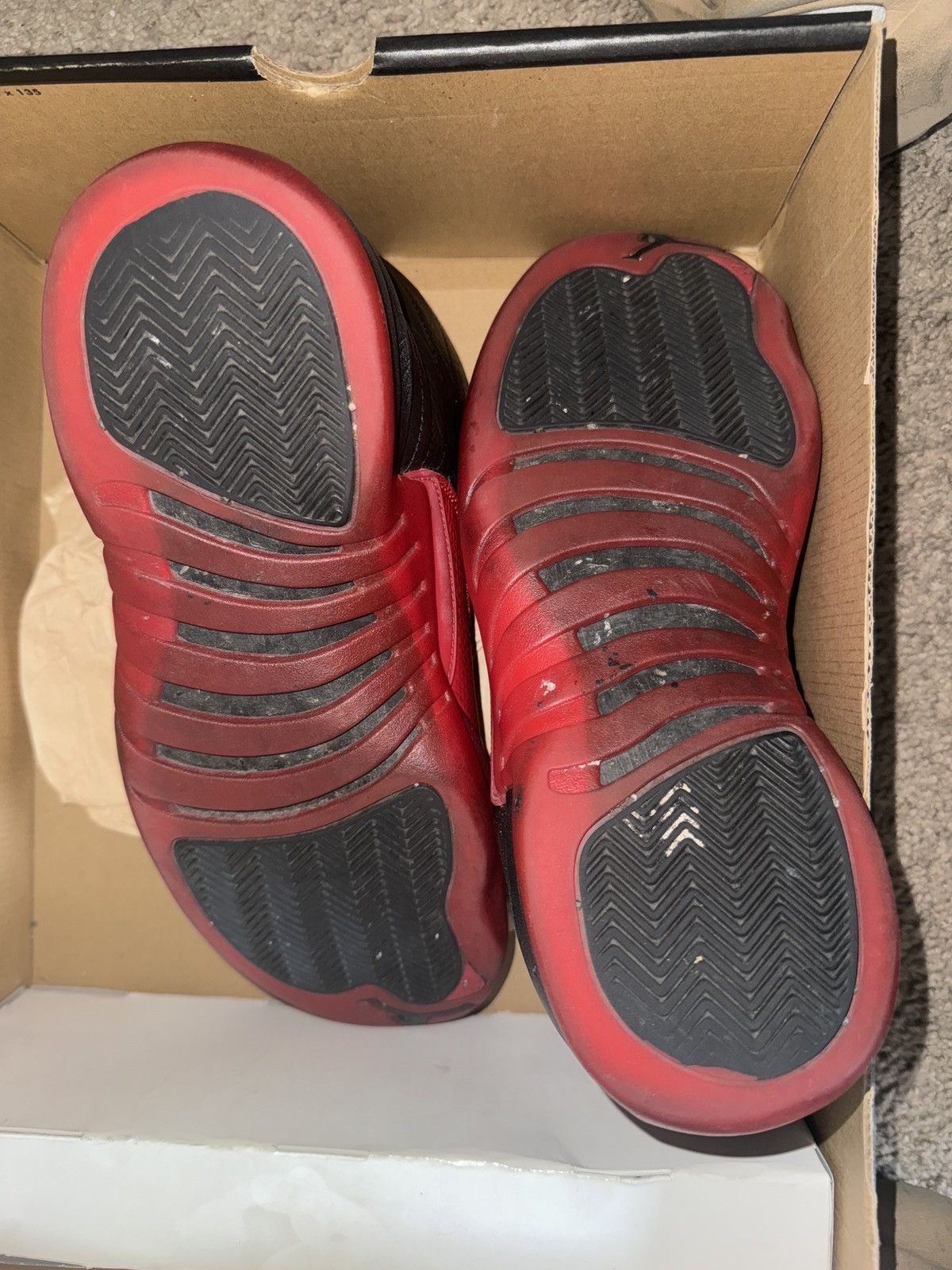 Jordan Brand × Nike Air Jordan 12 flu games Size US 11 / EU 44 - 5 Thumbnail