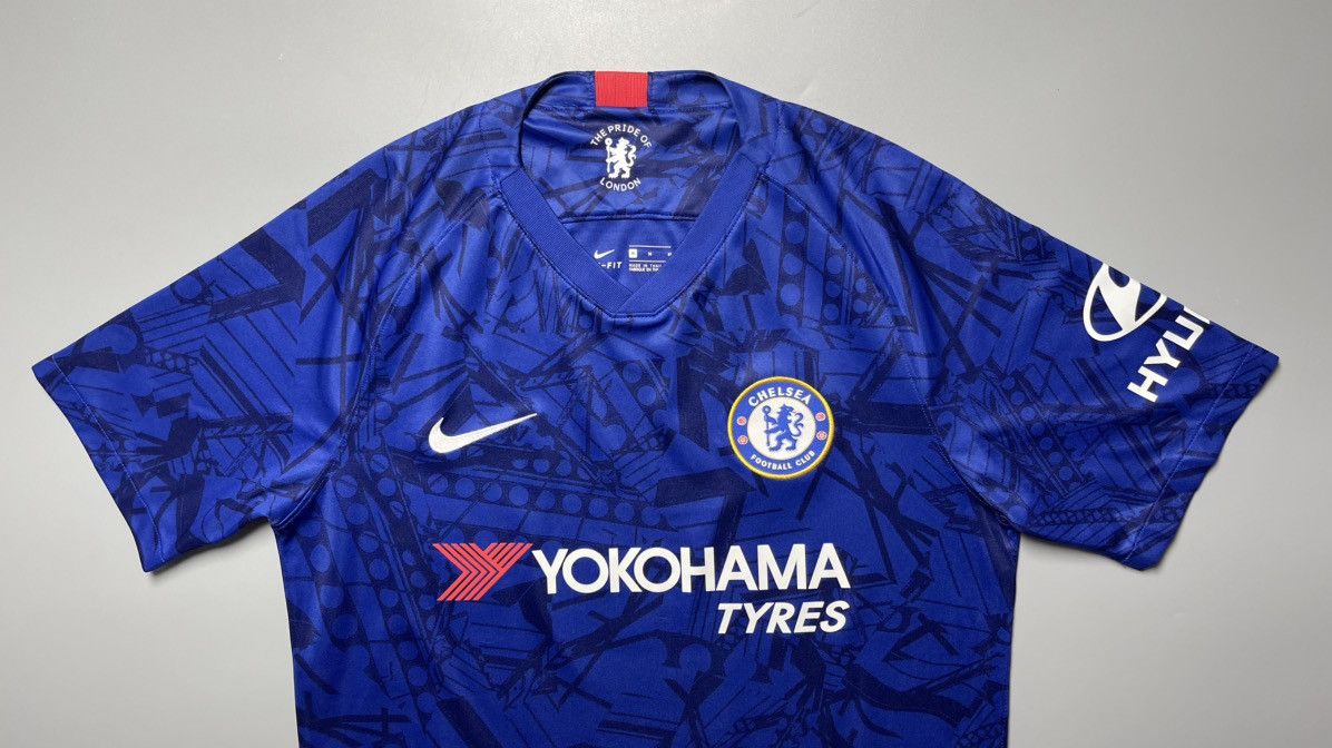 Nike CHELSEA NIKE 2019/2020 FOOTBALL HOME JERSEY #10 HAZARD Size US M / EU 48-50 / 2 - 3 Thumbnail