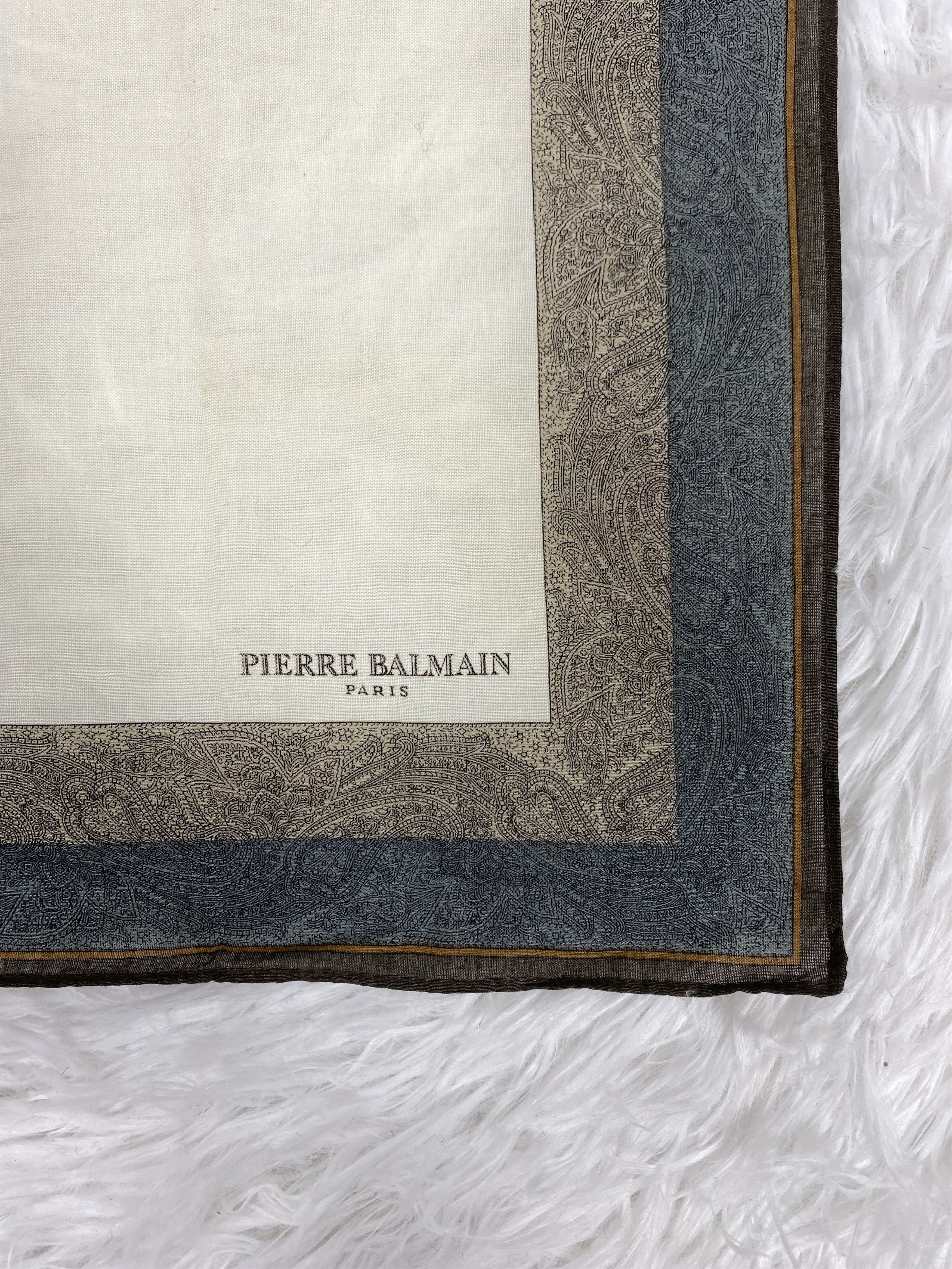 Pierre Balmain × Vintage Vintage Pierre Balmain Handkerchief PH0005 Size ONE SIZE - 4 Thumbnail