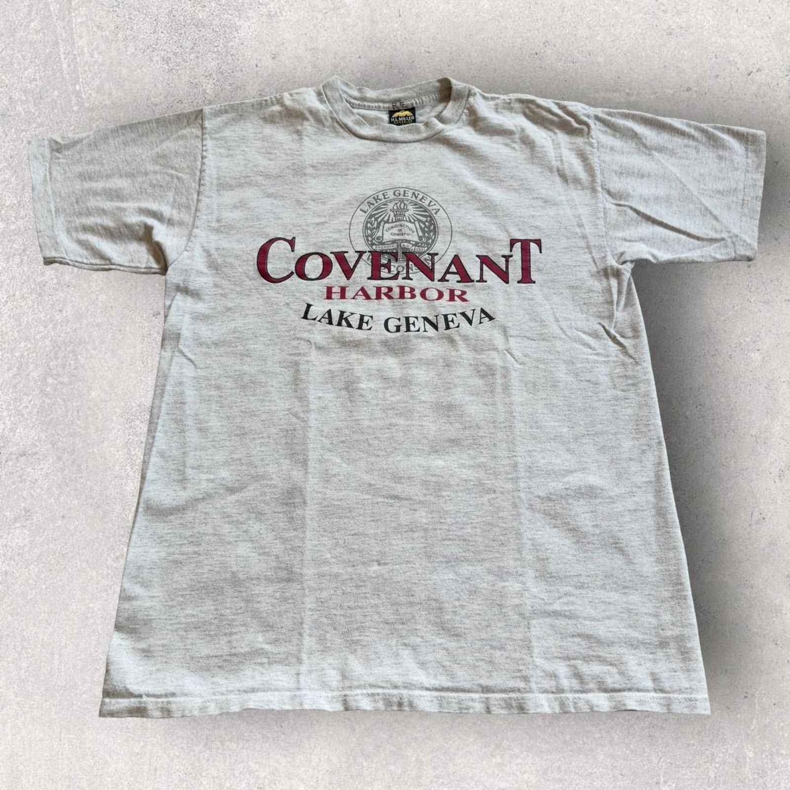 Vintage 90’s Single Stitch Lake Geneva Wisconsin Tee Size US L / EU 52-54 / 3 - 1 Thumbnail