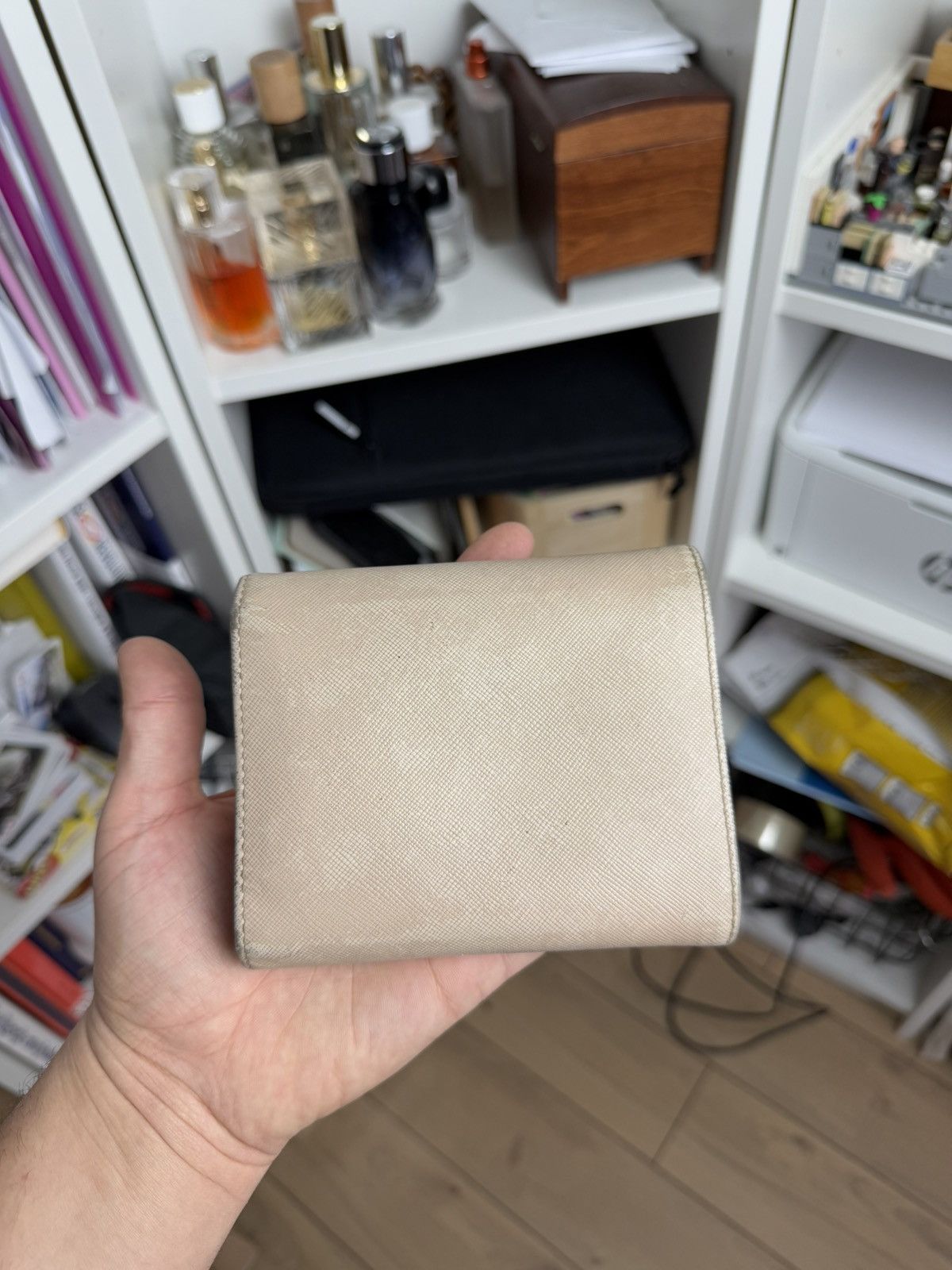 Designer × Prada Vintage Prada leather logo wallet designer luxury y2k classy Size ONE SIZE - 2 Thumbnail