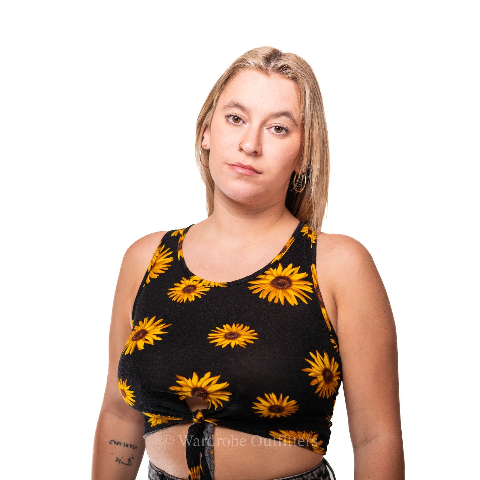 Designer Charlotte Russe Sunflower Tie Front Crop Tank Top Size XS / US 0-2 / IT 36-38 - 6 Thumbnail