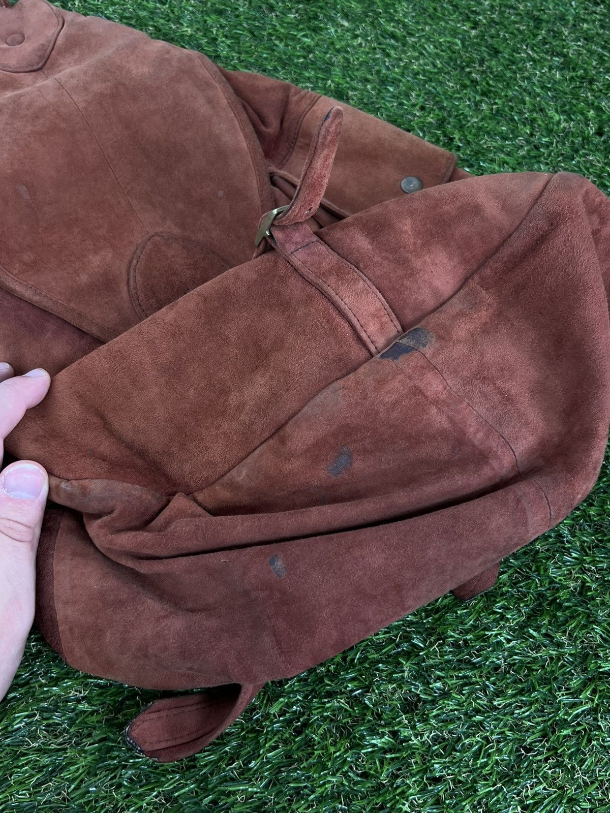 Japanese Brand Y2k Vintage Traveller Suede Leather Sling Bag Brown Size ONE SIZE - 10 Thumbnail