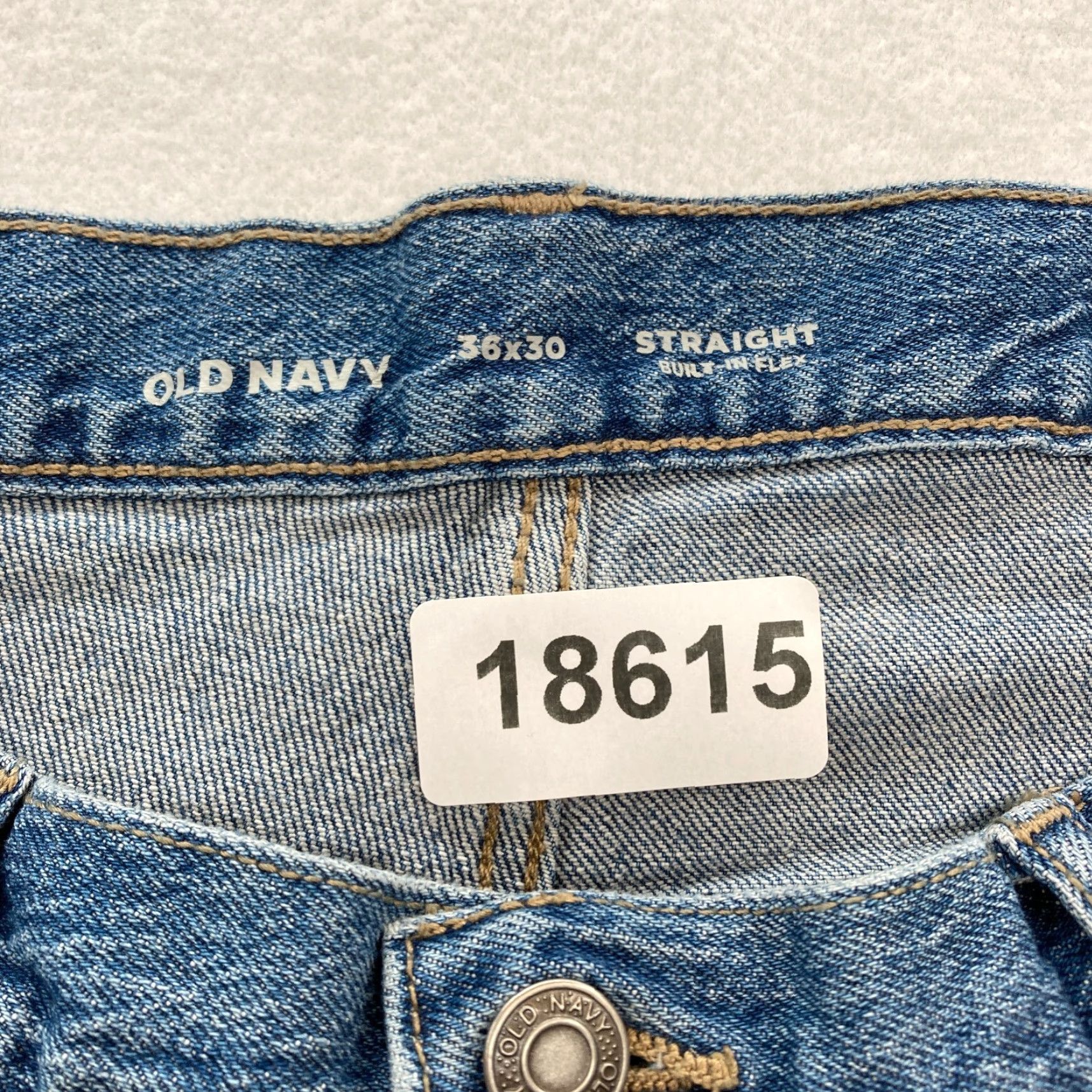 Old Navy Old Navy Jeans Mens 36x30 Straight Leg Medium Wash Blue Stretch Denim Pants NWT Size US 36 / EU 52 - 6 Thumbnail
