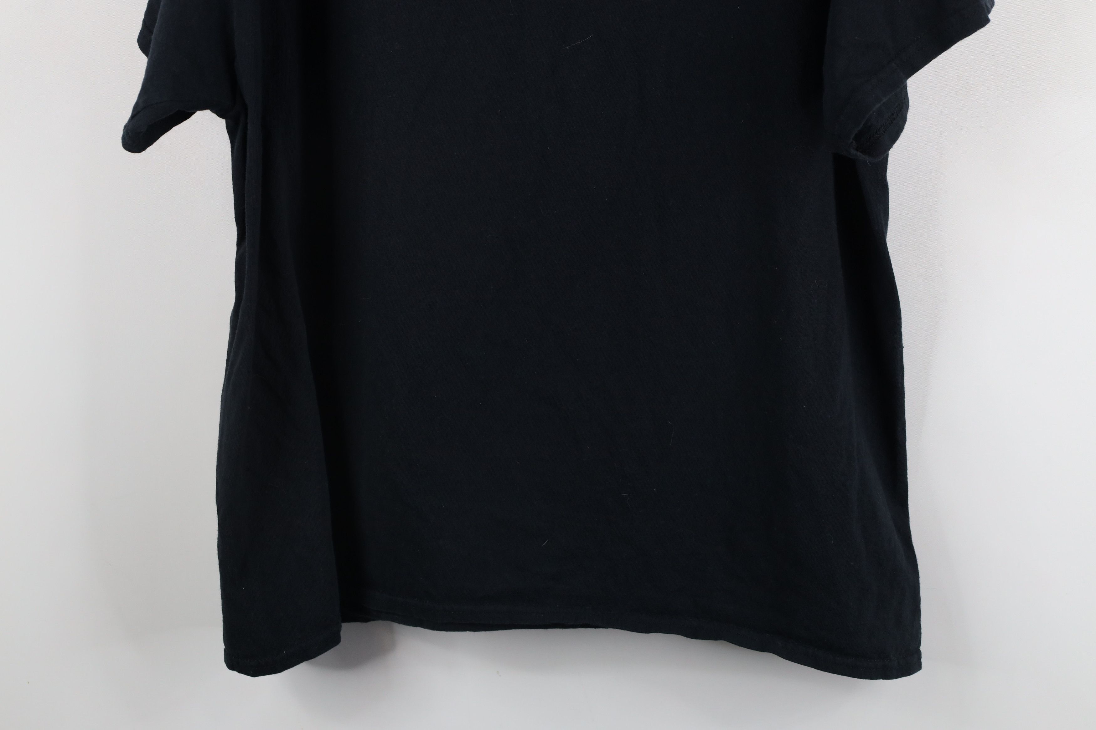 Vintage Streetwear of Corruption Hanging Fortress Metal Band T-Shirt Size US XL / EU 56 / 4 - 15 Thumbnail