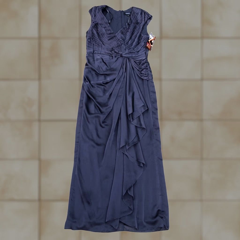 Adrianna Papell ADRIANNA PAPELL Gown Womens Dress Sleeveless V-Neck Grey 12 Full Length NWT Size XL / US 12-14 / IT 48-50 - 1 Thumbnail