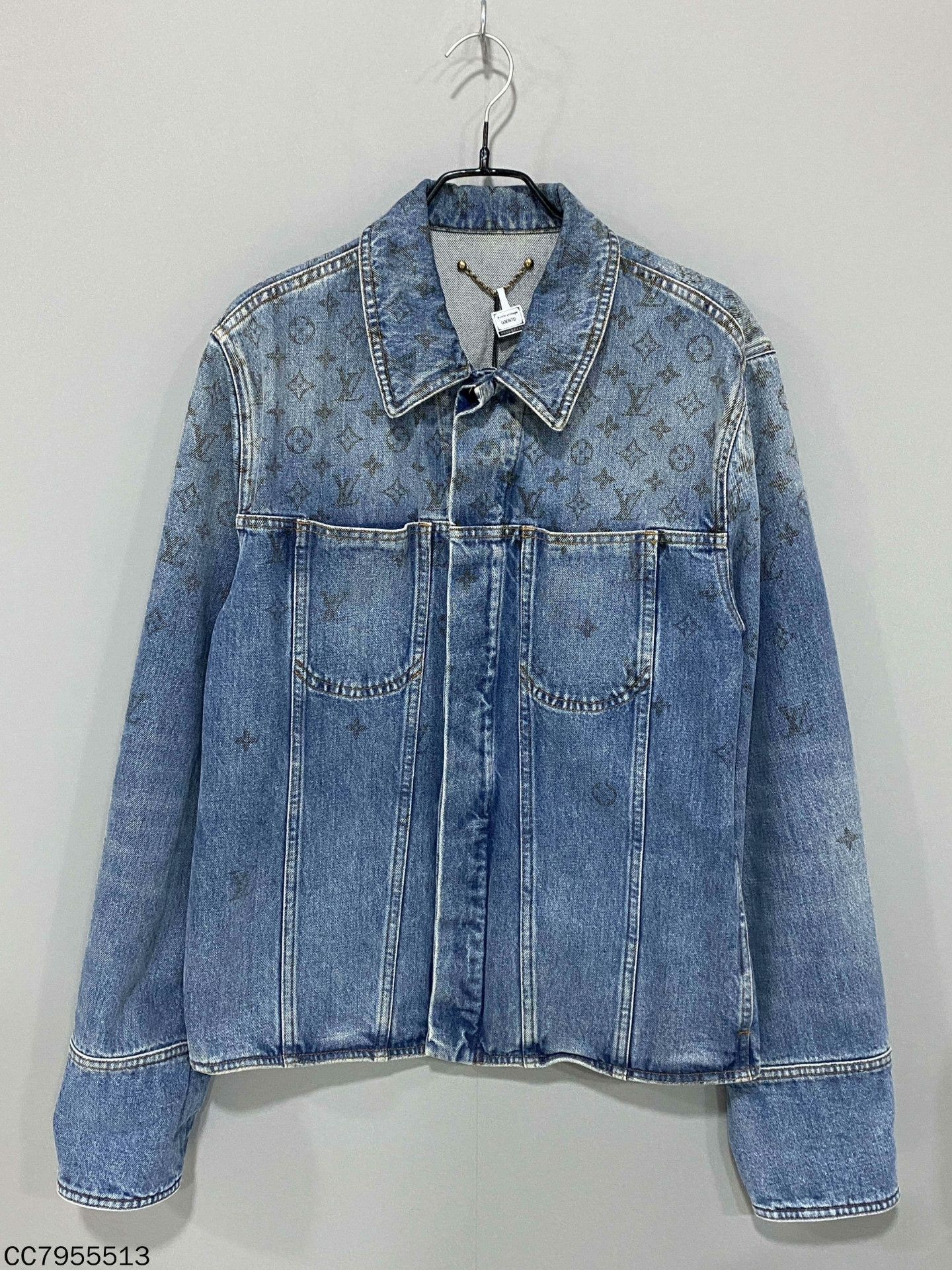 Louis Vuitton Louis Vuitton Denim Gradient Multi Light Jacket m Men Size US M / EU 48-50 / 2 - 1 Thumbnail