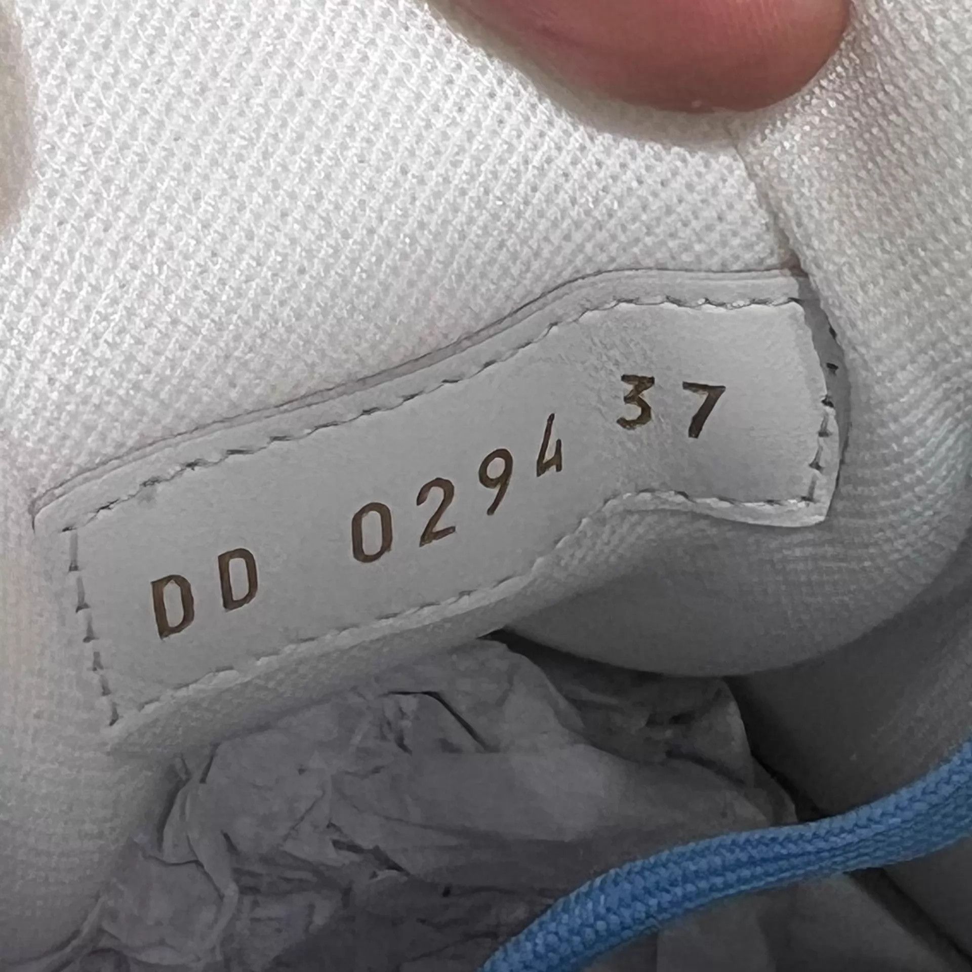 Louis Vuitton LV Trainer women's white and blue UK3 Size US 6.5 / IT 36.5 - 8 Thumbnail