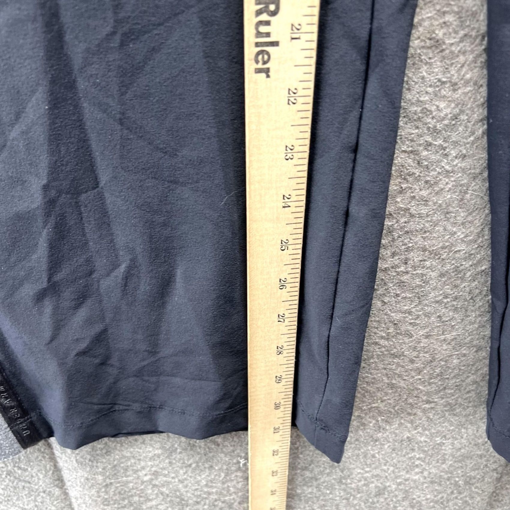 Under Armour Under Armour Pants Women Large Black Athletic Stretch Heatgear Loose Fit UA Regular Inseam 31 in Pockets Belted? Size 36" / US 14 / IT 50 - 6 Thumbnail