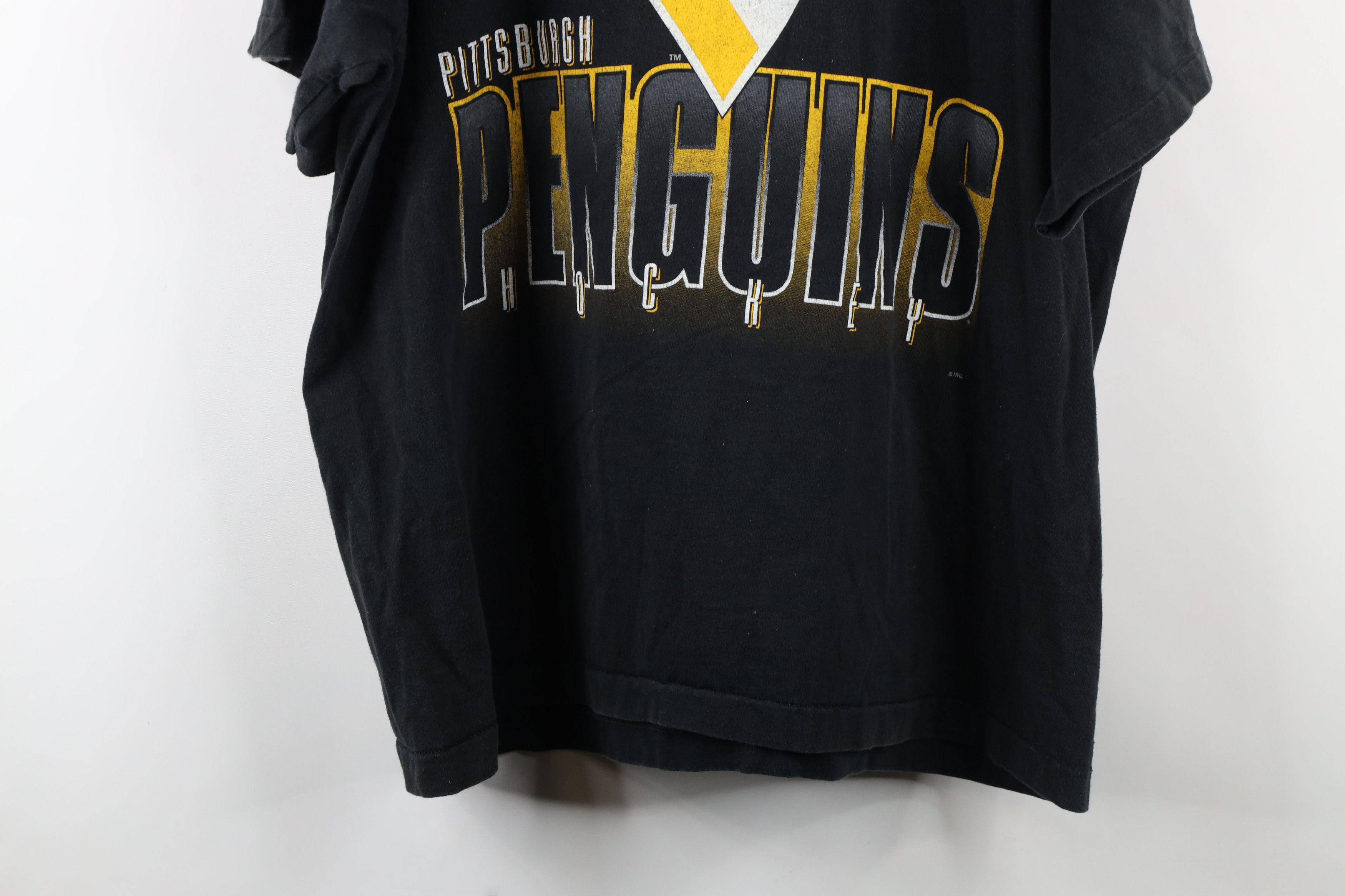 Vintage Vintage 90s Spell Out Pittsburgh Penguins Hockey T-Shirt USA Size US XXL / EU 58 / 5 - 13 Thumbnail