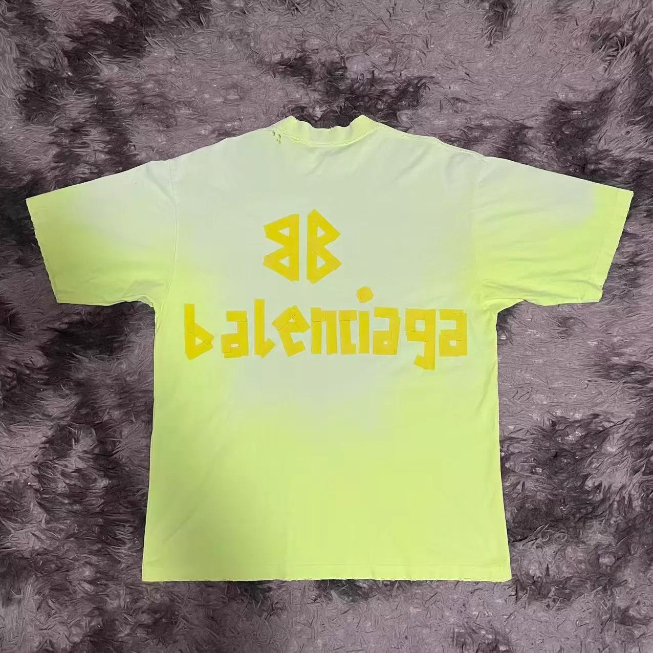 Balenciaga Balenciaga 24SS Tape Logo Fluo Yellow T - Shirt XS Size XS / US 0-2 / IT 36-38 - 2 Thumbnail