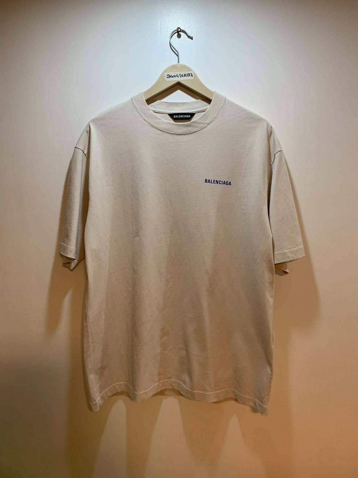 Balenciaga Balenciaga Badge Logo Tee Beige Size US M / EU 48-50 / 2 - 2 Thumbnail