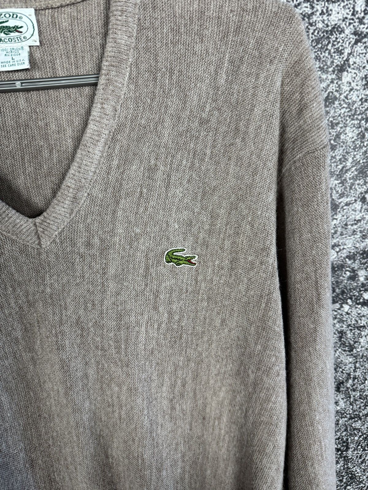 Lacoste Izod Lacoste Vintage Acrylic Sweater V-Neck Pullover Size L Size US L / EU 52-54 / 3 - 6 Thumbnail