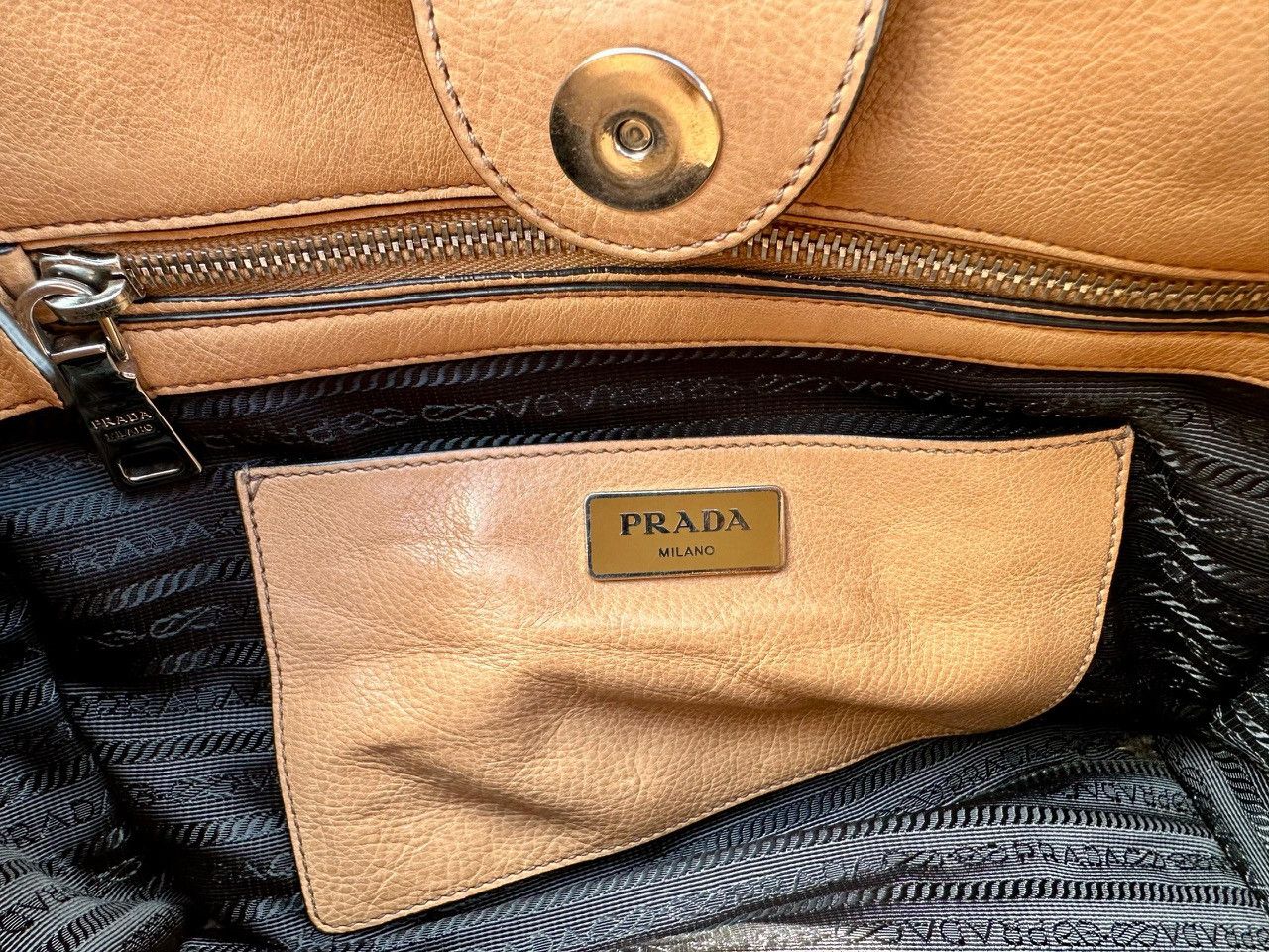 Prada Authentic Prada Glace Twin Pocket Double Handle Cammello Size ONE SIZE - 6 Thumbnail