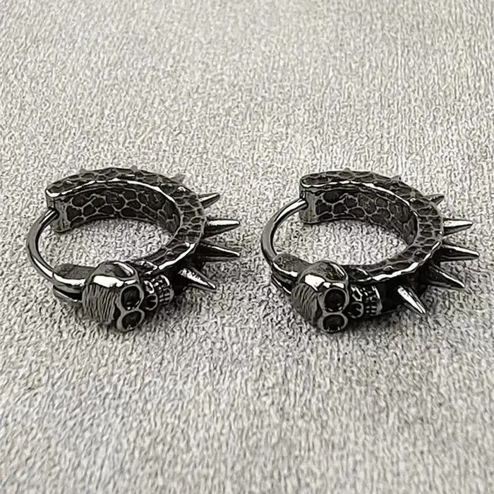 Japanese Brand Black Skull Needle Hoop Earrings Size ONE SIZE - 1 Thumbnail