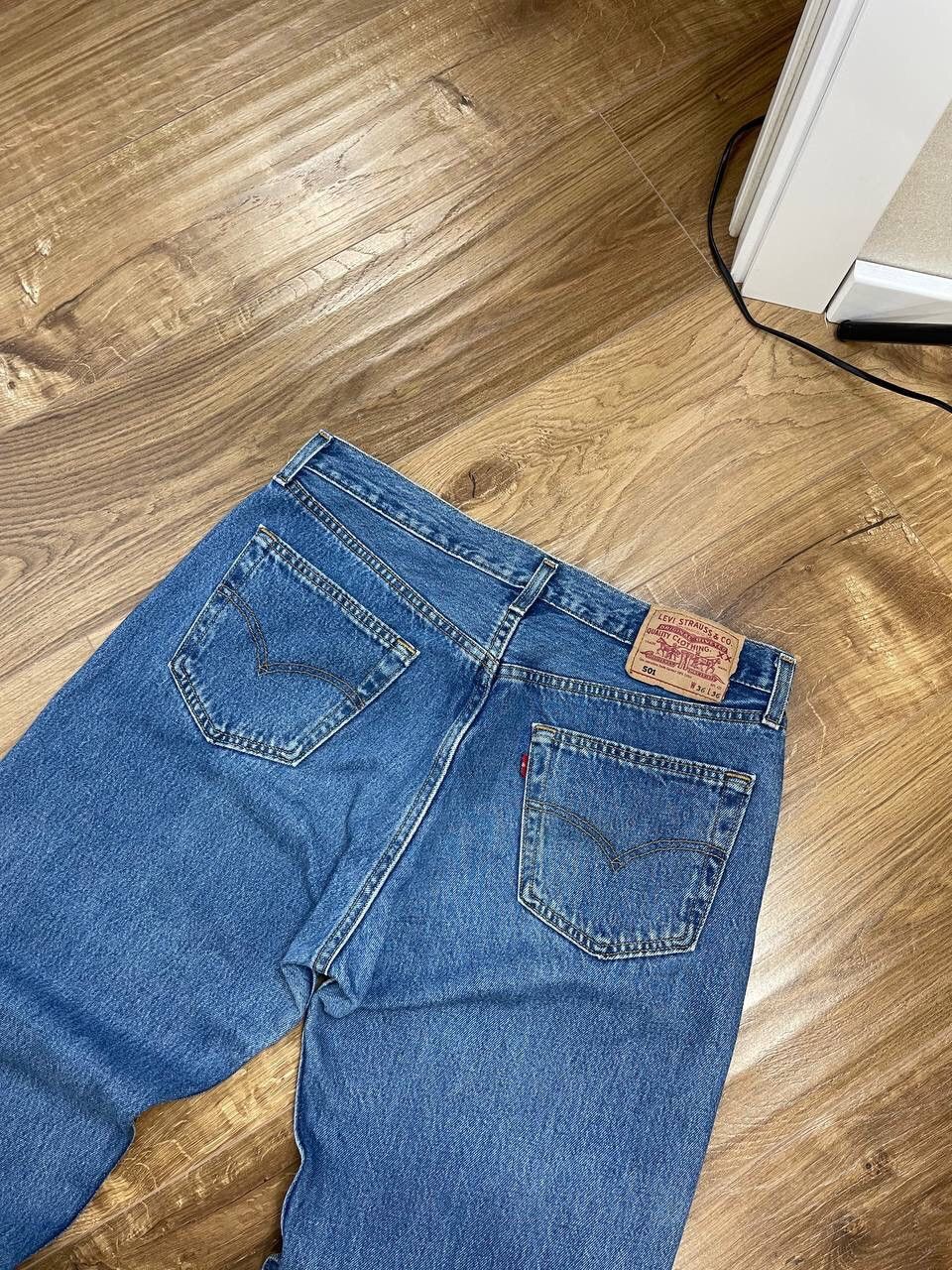 Levi's Vintage Levi’s 501 Red Tab Made in UK Blue Stonewashed Jeans Size US 36 / EU 52 - 14 Thumbnail
