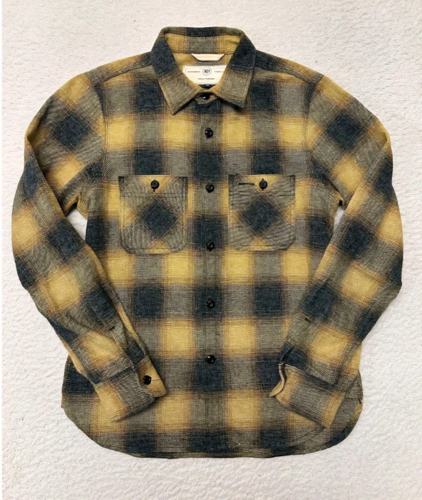 Rogue Territory RGT BM Shirt in Gold Ombre Plaid Flannel