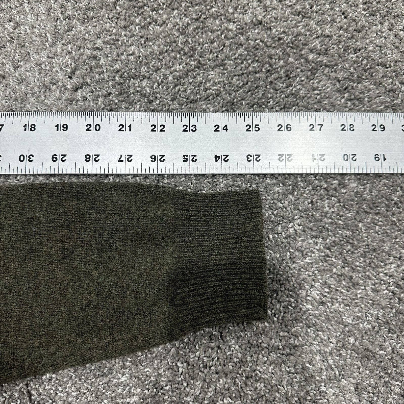 Polo Ralph Lauren Polo Ralph Lauren Sweater Mens M Green V-Neck Lambs Wool Size US M / EU 48-50 / 2 - 12 Thumbnail