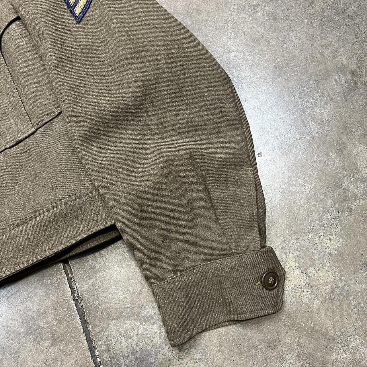 Vintage Vintage Eisenhower Ike Jacket WWII Cropped Military Wool USA Size US S / EU 44-46 / 1 - 2 Thumbnail