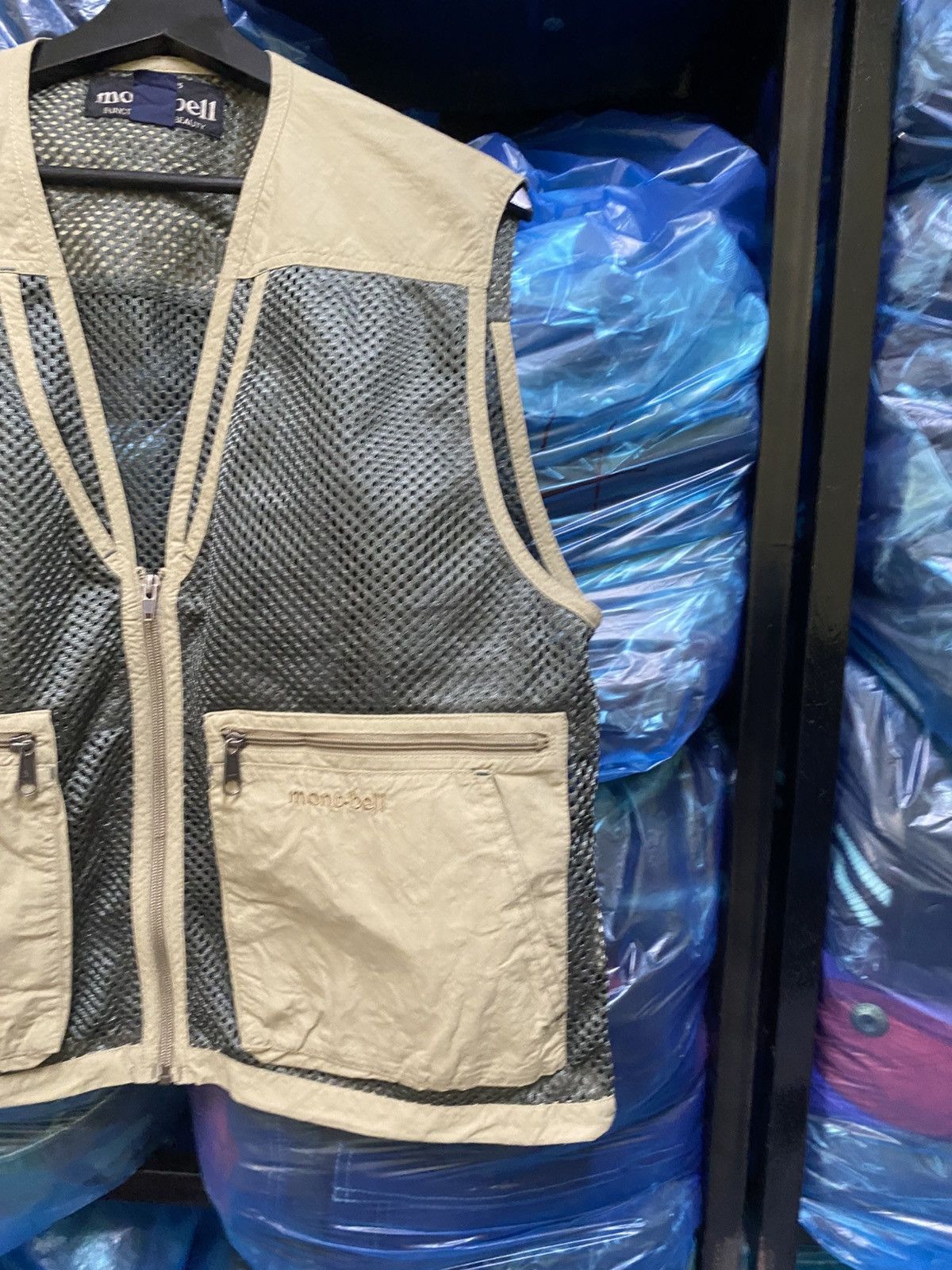 Montbell Montbell Lightweight Mesh Utility Vest - Khaki Outdoor Gear Size US L / EU 52-54 / 3 - 4 Thumbnail