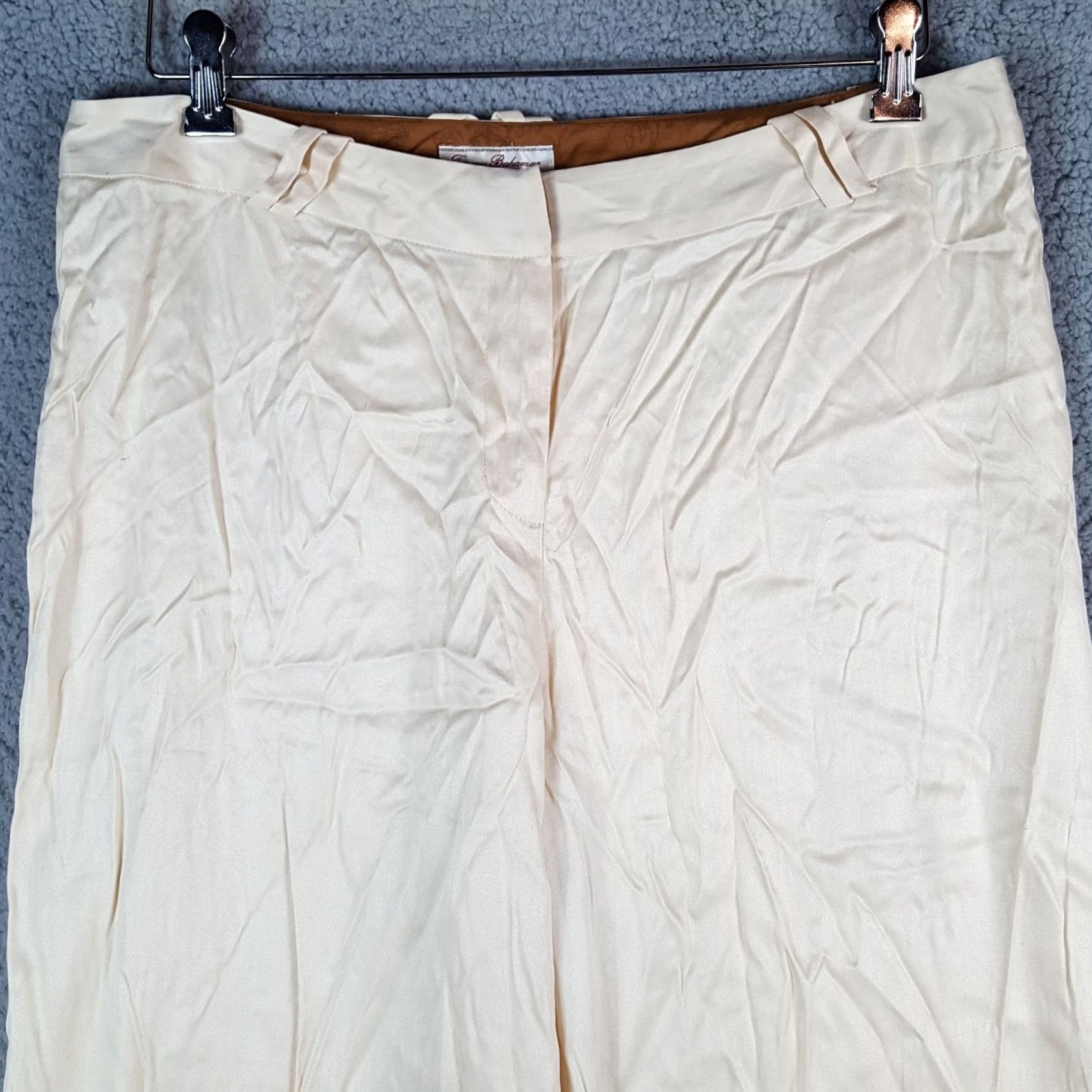 Tommy Bahama VINTAGE Tommy Bahama Capri Pants Women's Size 12 Silk Wide-Leg Capris 2000s Relaxed Fit Beige Size 24" / US 00 / IT 34 - 2 Thumbnail