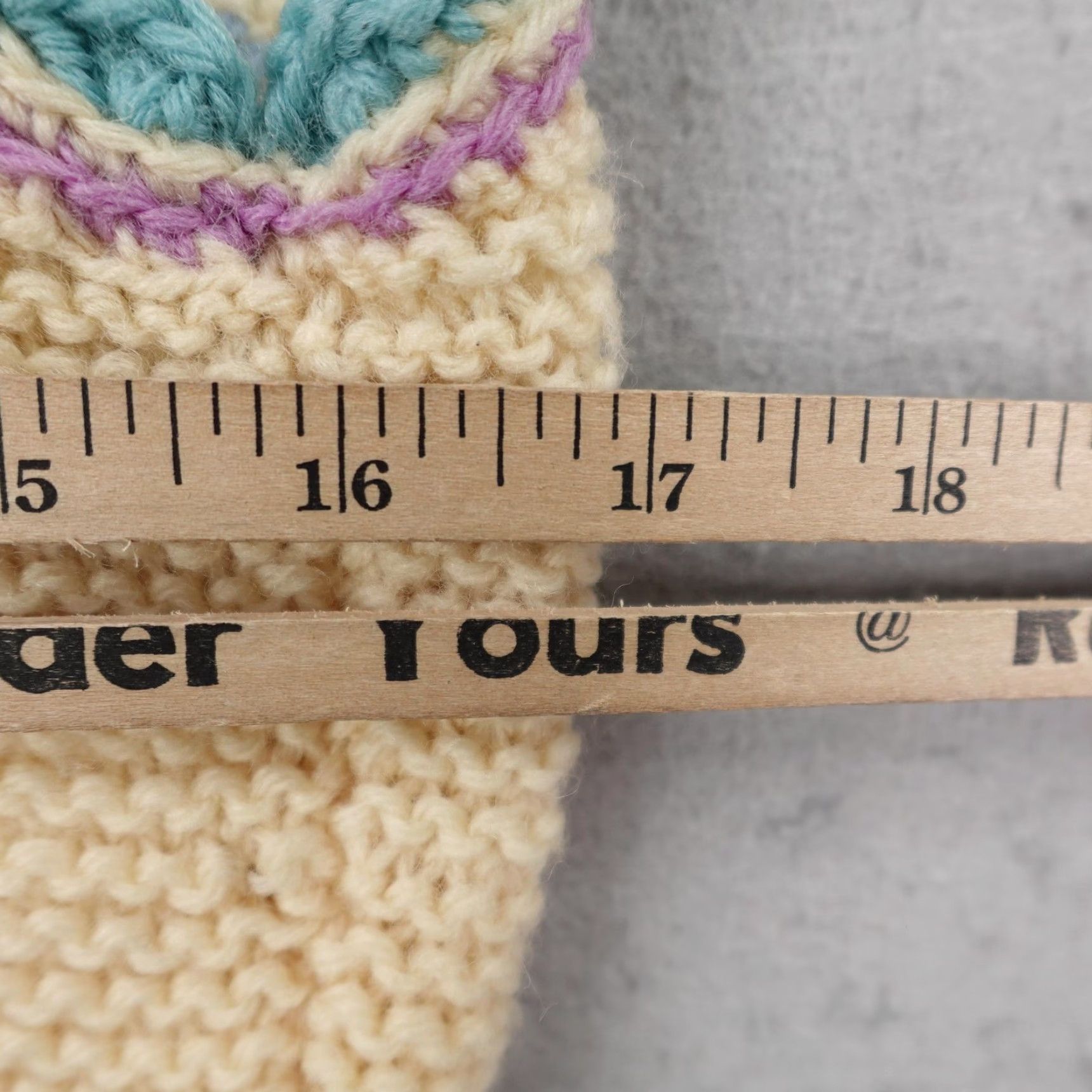 Vintage VINTAGE Hand Knitted Sweater Vest Womens XS Beige Blue Cardigan Floral Hearts Size XS / US 0-2 / IT 36-38 - 7 Thumbnail