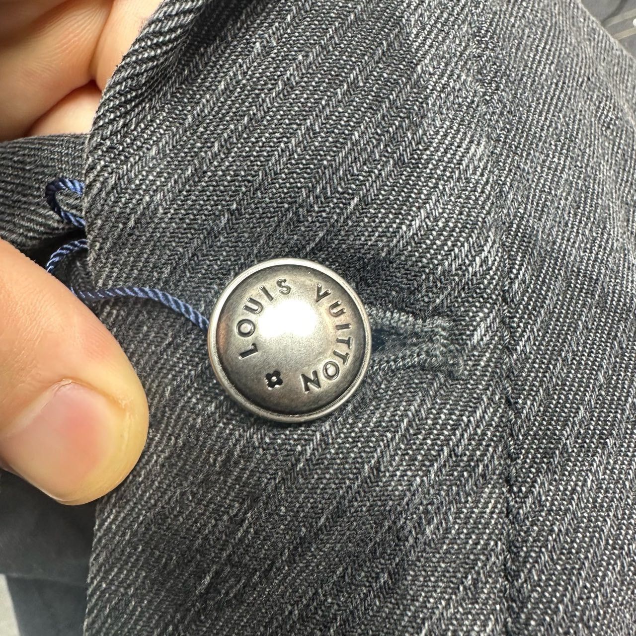 Louis Vuitton Louis Vuitton 25SS Capsules Lapel Jacquard Logo Washed Deni Size US L / EU 52-54 / 3 - 6 Thumbnail