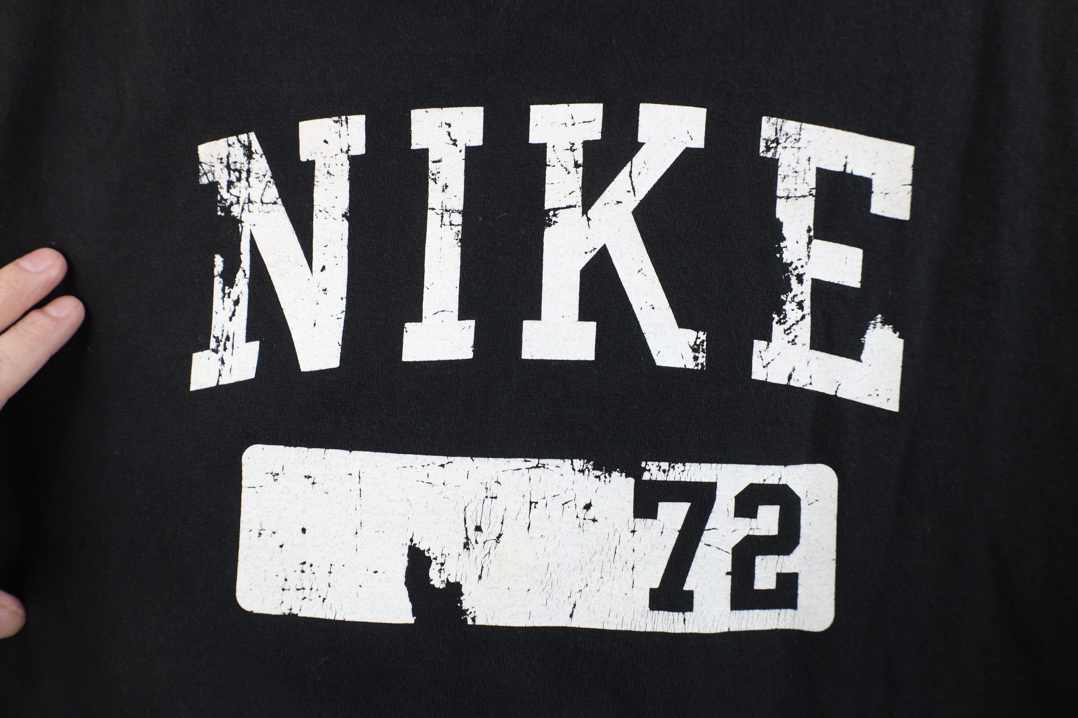 Nike Vintage Y2K Nike Block Letter Short Sleeve T-Shirt Black Size US XL / EU 56 / 4 - 4 Thumbnail