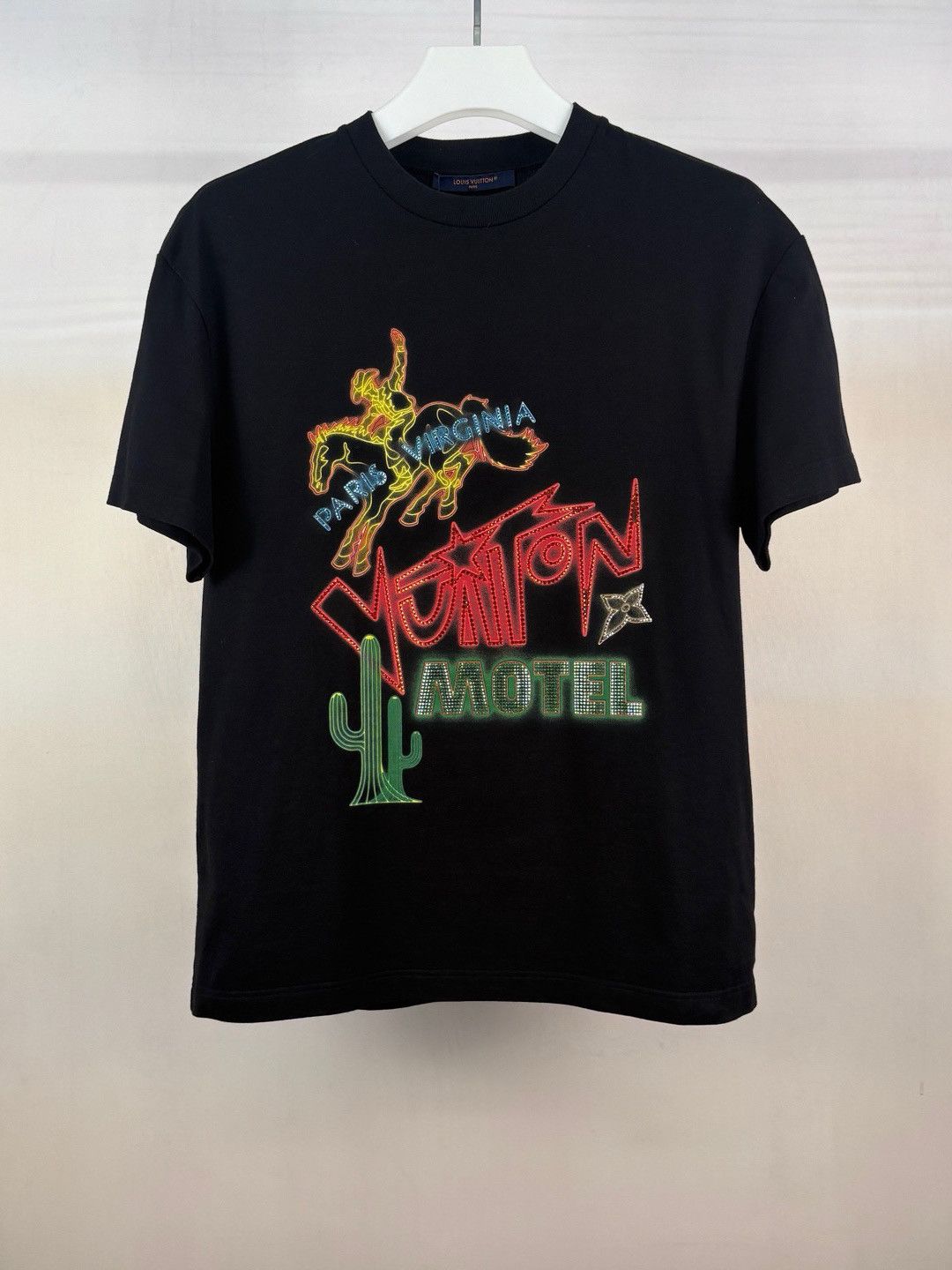 Louis Vuitton Louis Vuitton Motel Graphic T-Shirt Size L Size US L / EU 52-54 / 3 - 1 Thumbnail