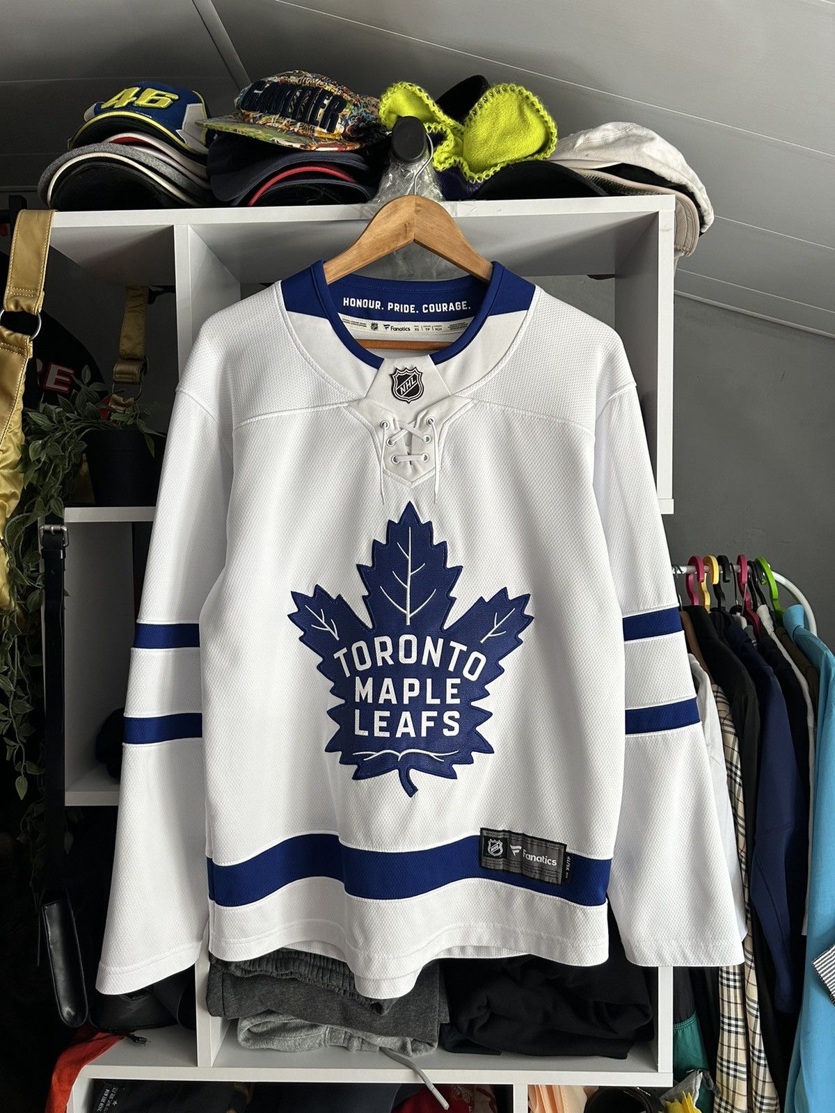 NHL Toronto Maple Leafs Away Breakaway Jersey Size US XS / EU 42 / 0 - 1 Thumbnail